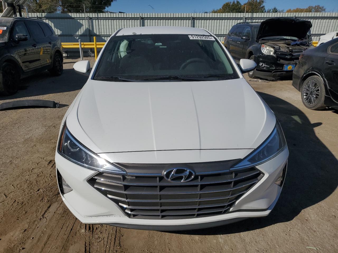 2020 HYUNDAI ELANTRA SEL photo 9