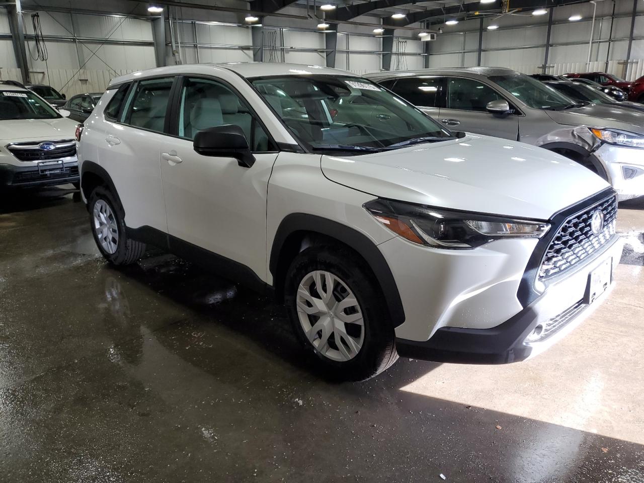 2024 TOYOTA COROLLA CROSS L photo 4