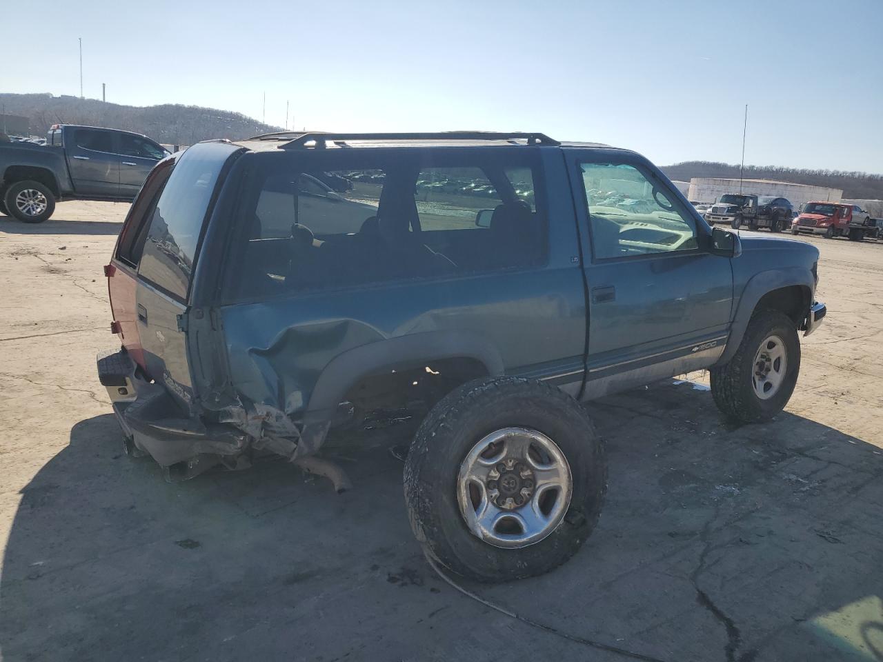 1995 CHEVROLET TAHOE K1500 photo 3
