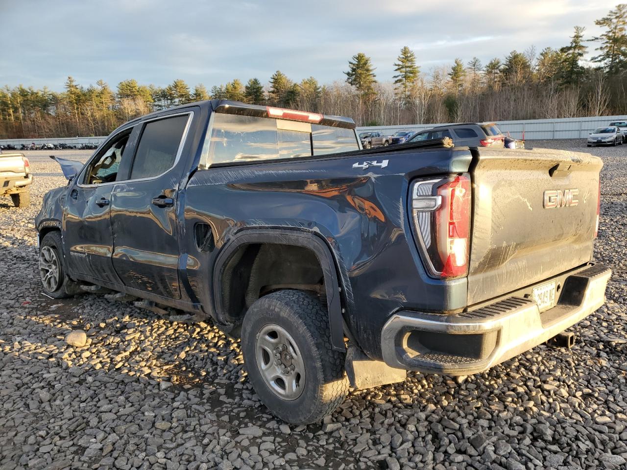 2020 GMC SIERRA K1500 SLE photo 3