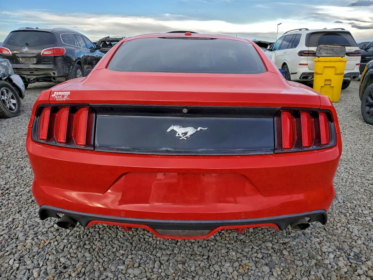 2015 FORD MUSTANG photo 11