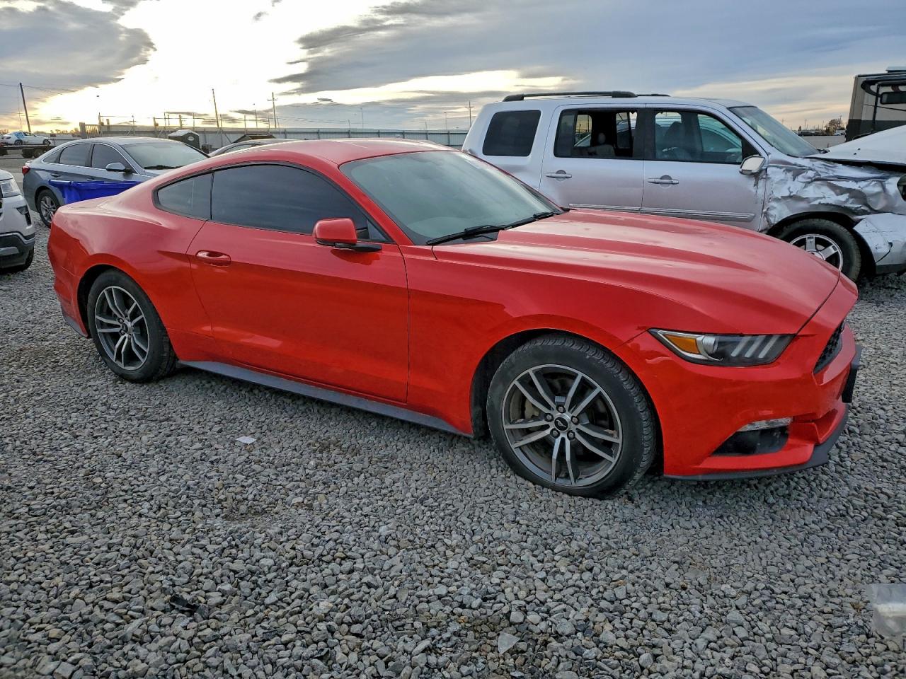 2015 FORD MUSTANG photo 7
