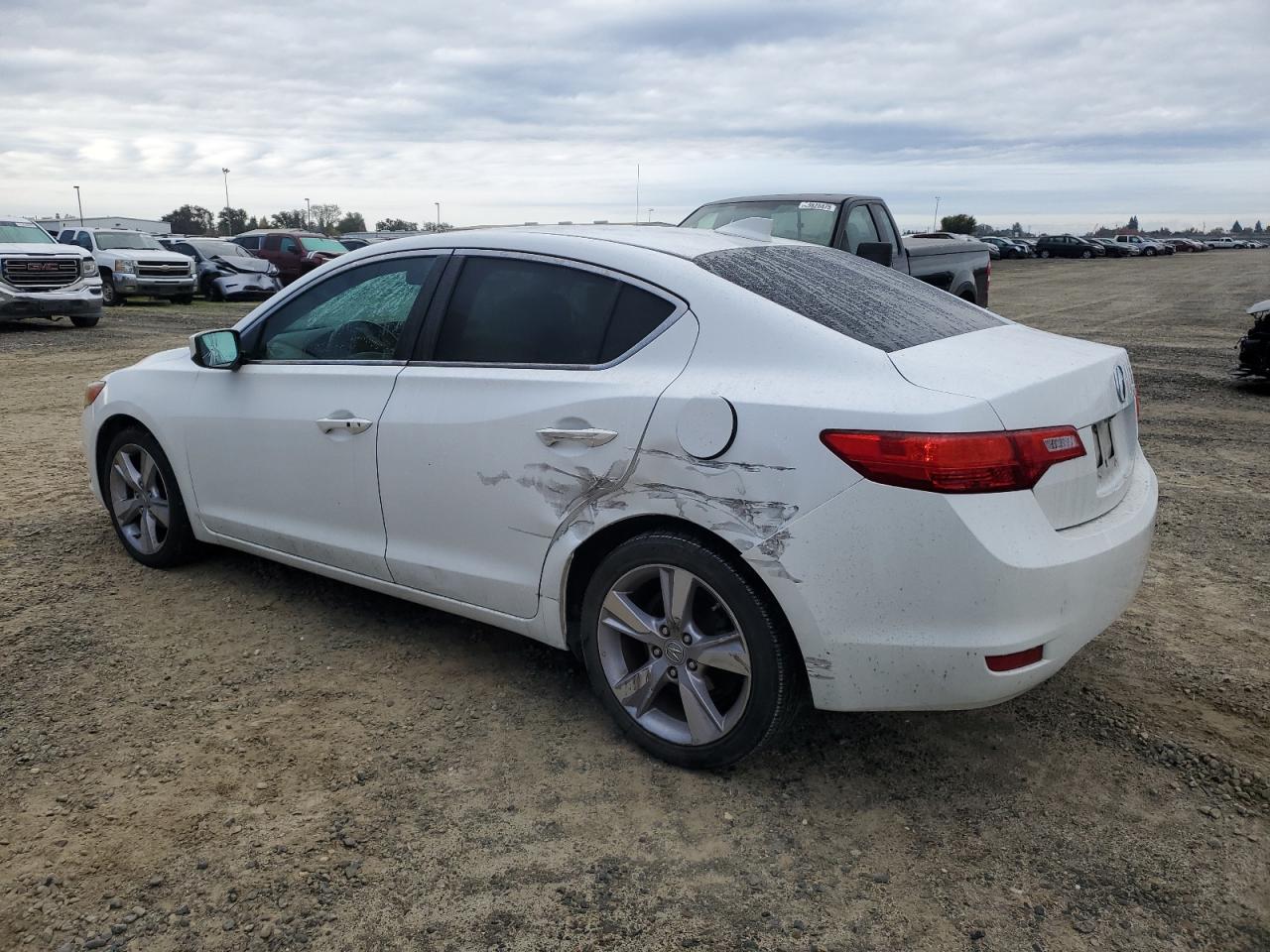 2014 ACURA ILX 20 photo 4