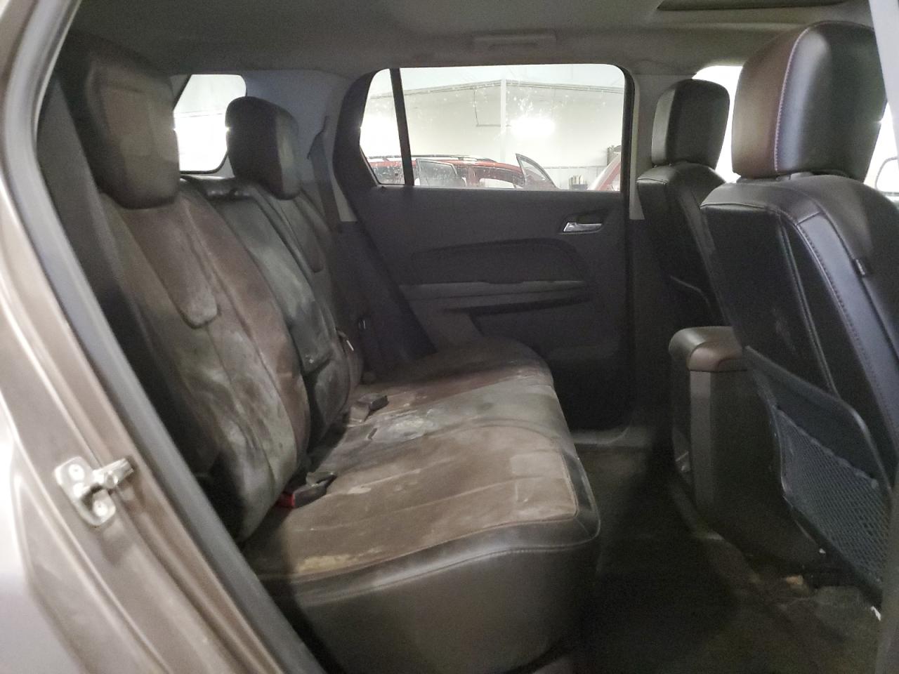 2011 GMC TERRAIN SLT photo 11