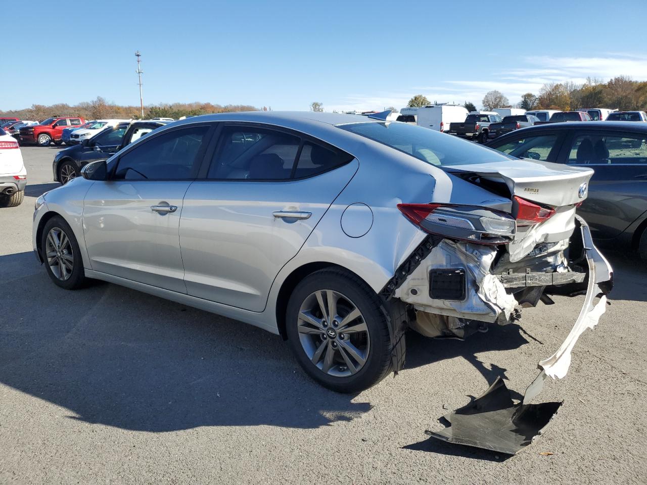 2017 HYUNDAI ELANTRA SE photo 3