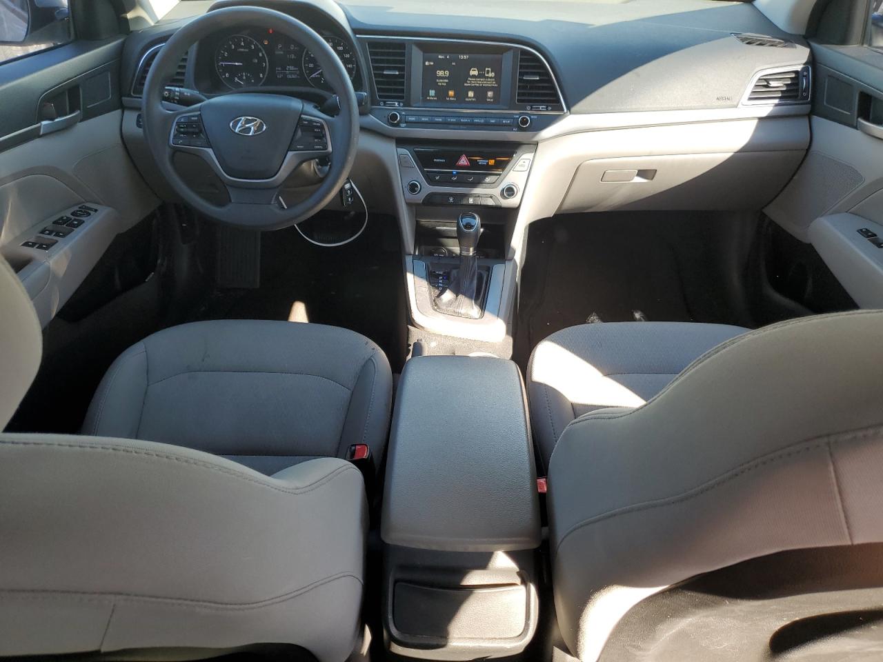 2017 HYUNDAI ELANTRA SE photo 15