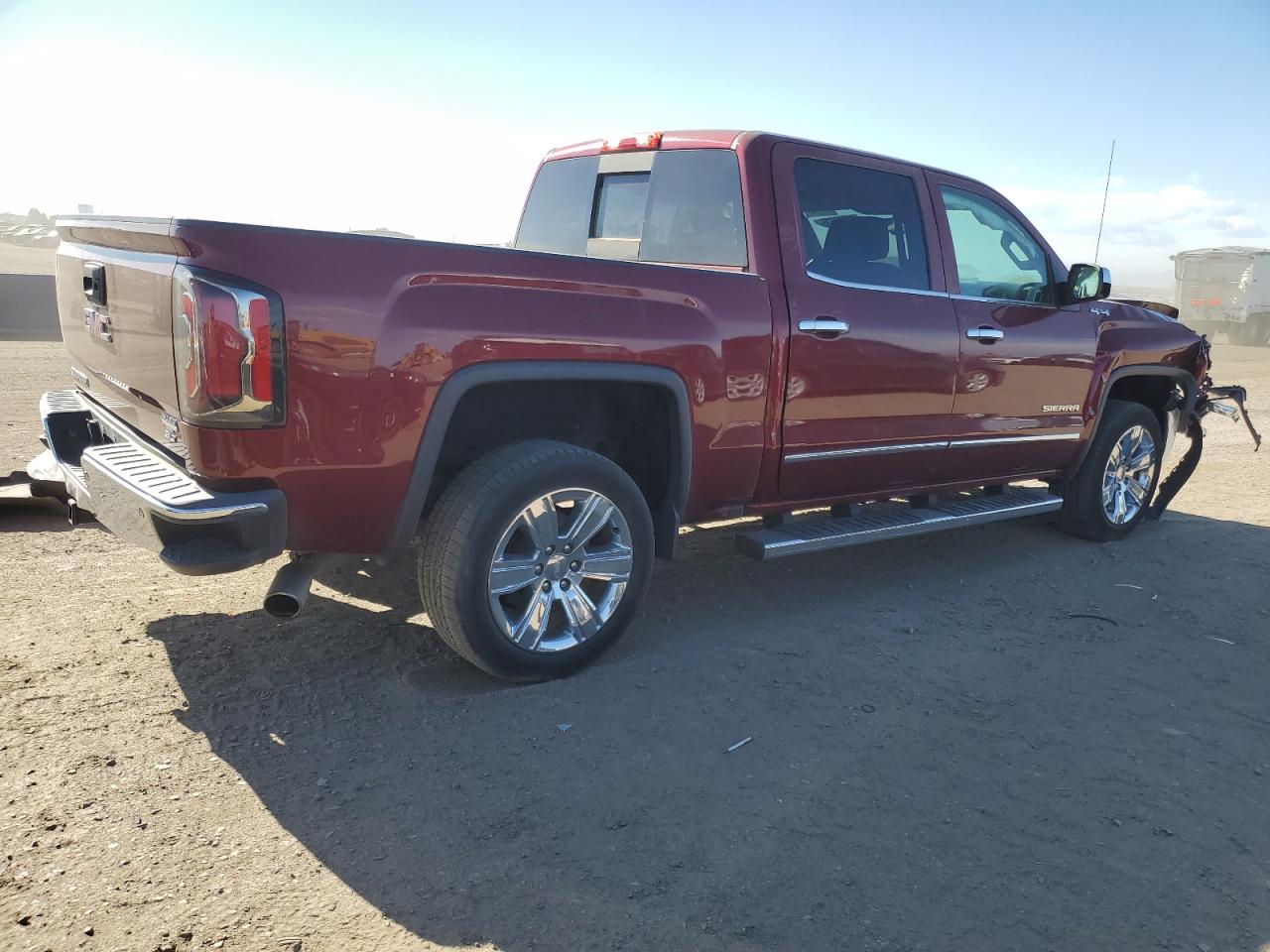2017 GMC SIERRA K1500 SLT photo 7