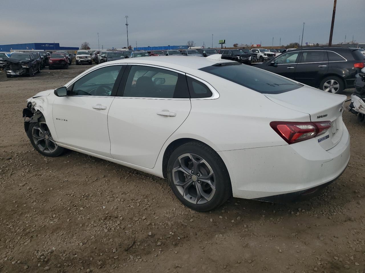 2020 CHEVROLET MALIBU LT photo 3