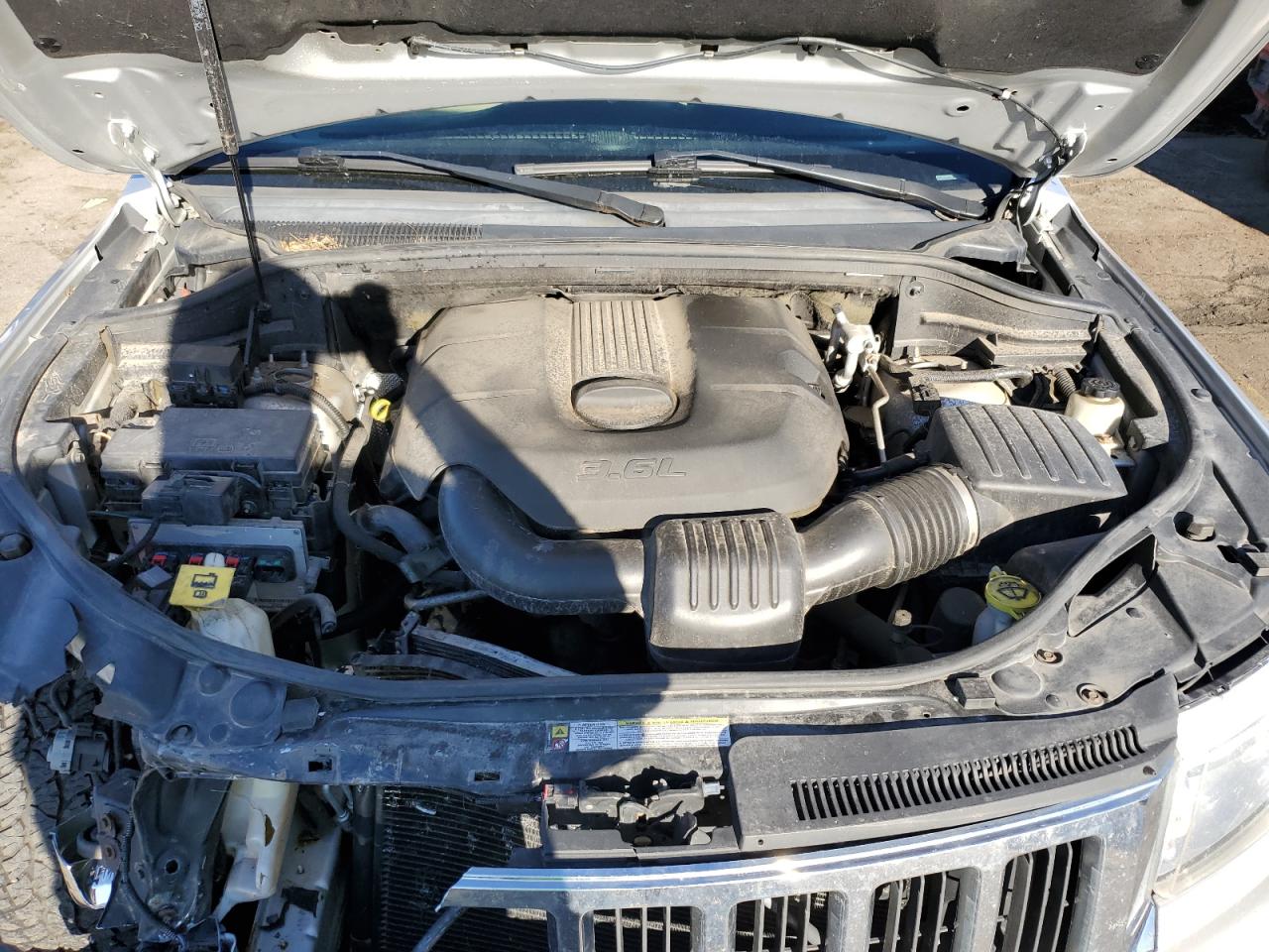 2011 JEEP GRAND CHEROKEE LIMITED photo 34