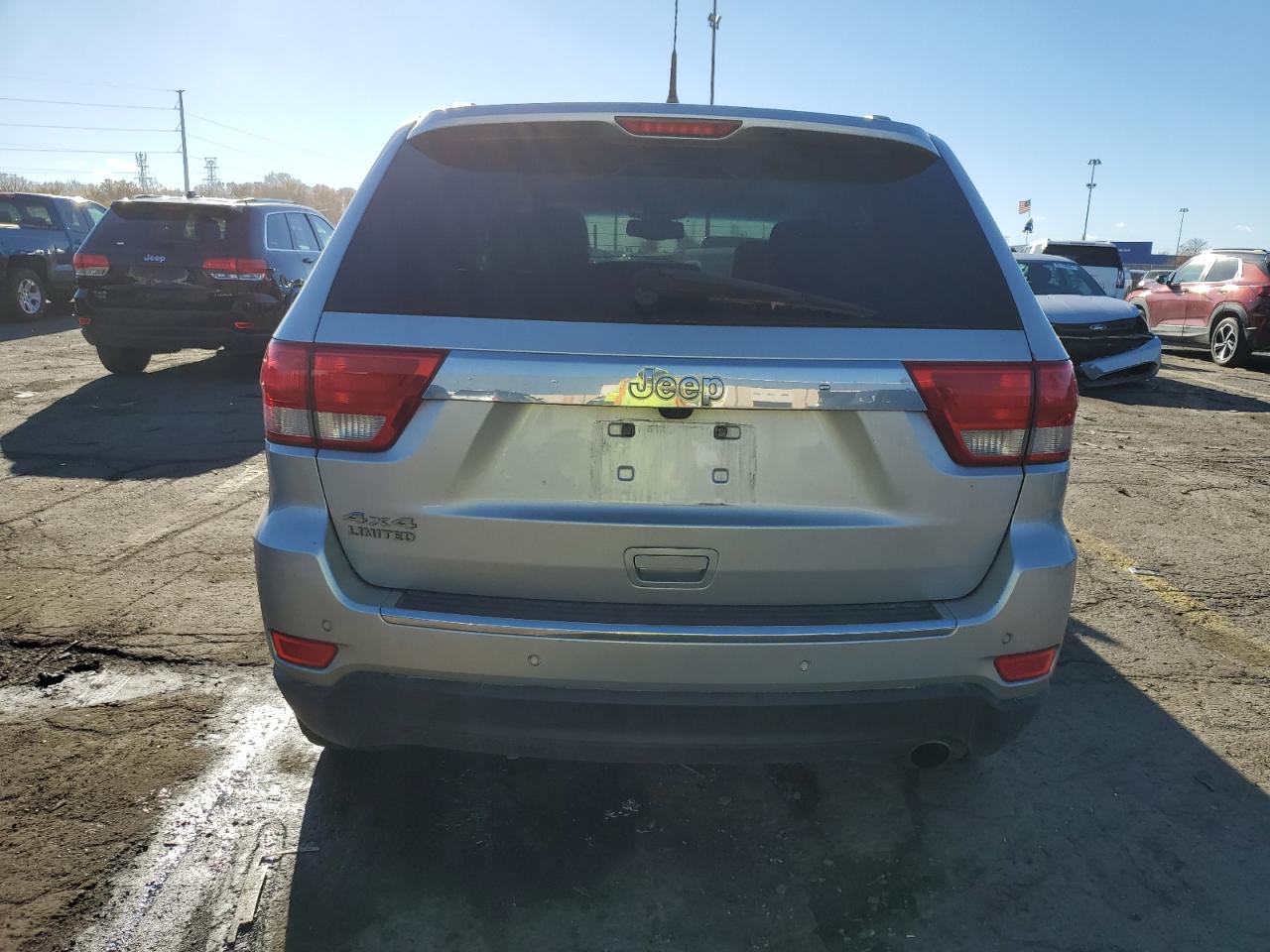 2011 JEEP GRAND CHEROKEE LIMITED photo 16