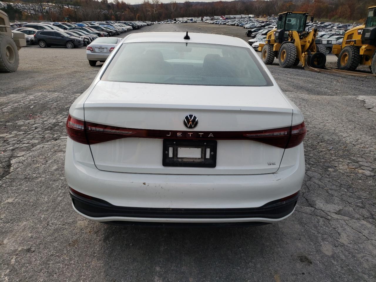 2025 VOLKSWAGEN JETTA SE photo 11