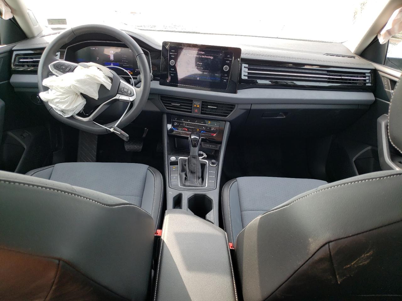 2025 VOLKSWAGEN JETTA SE photo 15