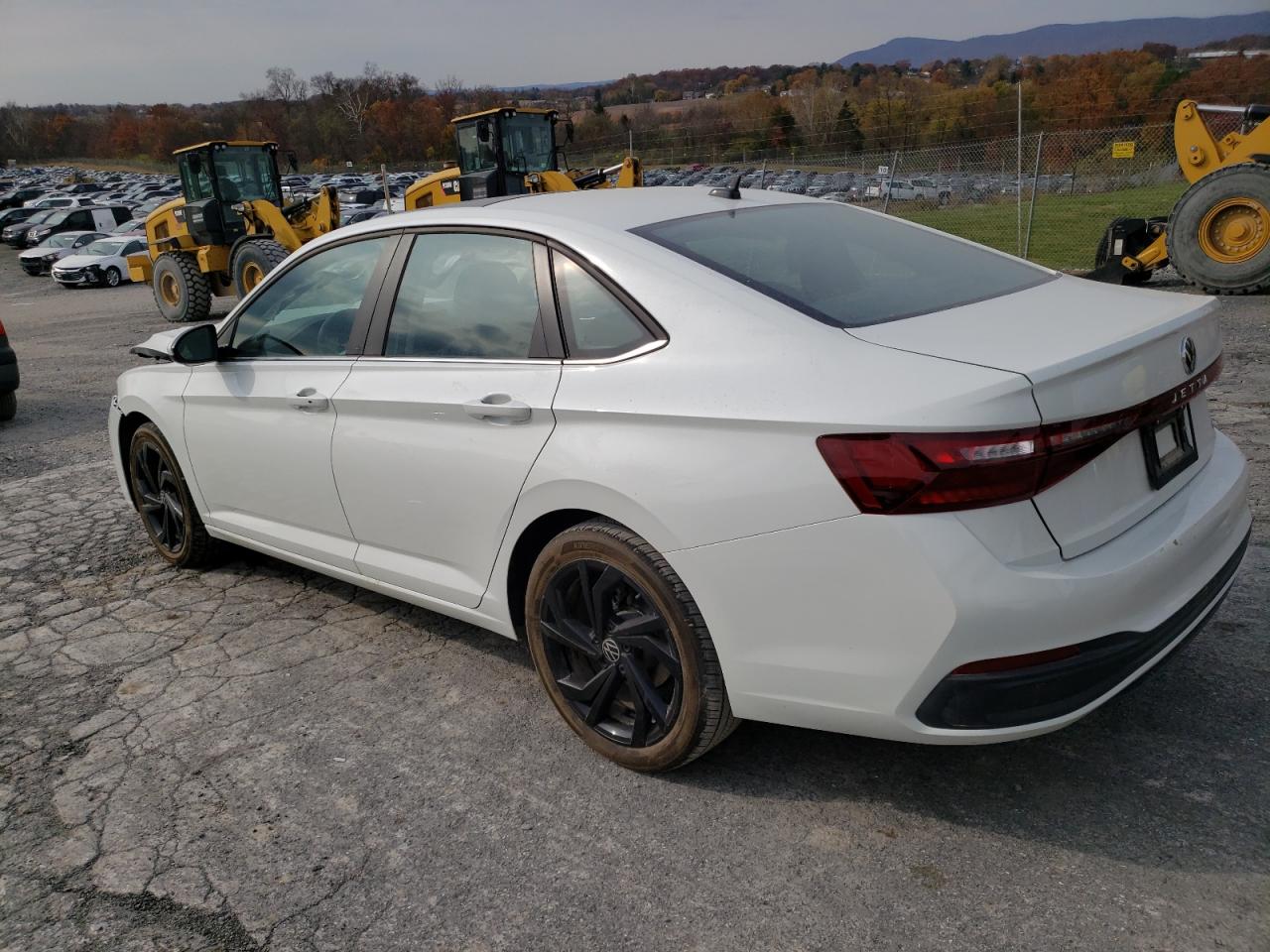 2025 VOLKSWAGEN JETTA SE photo 3