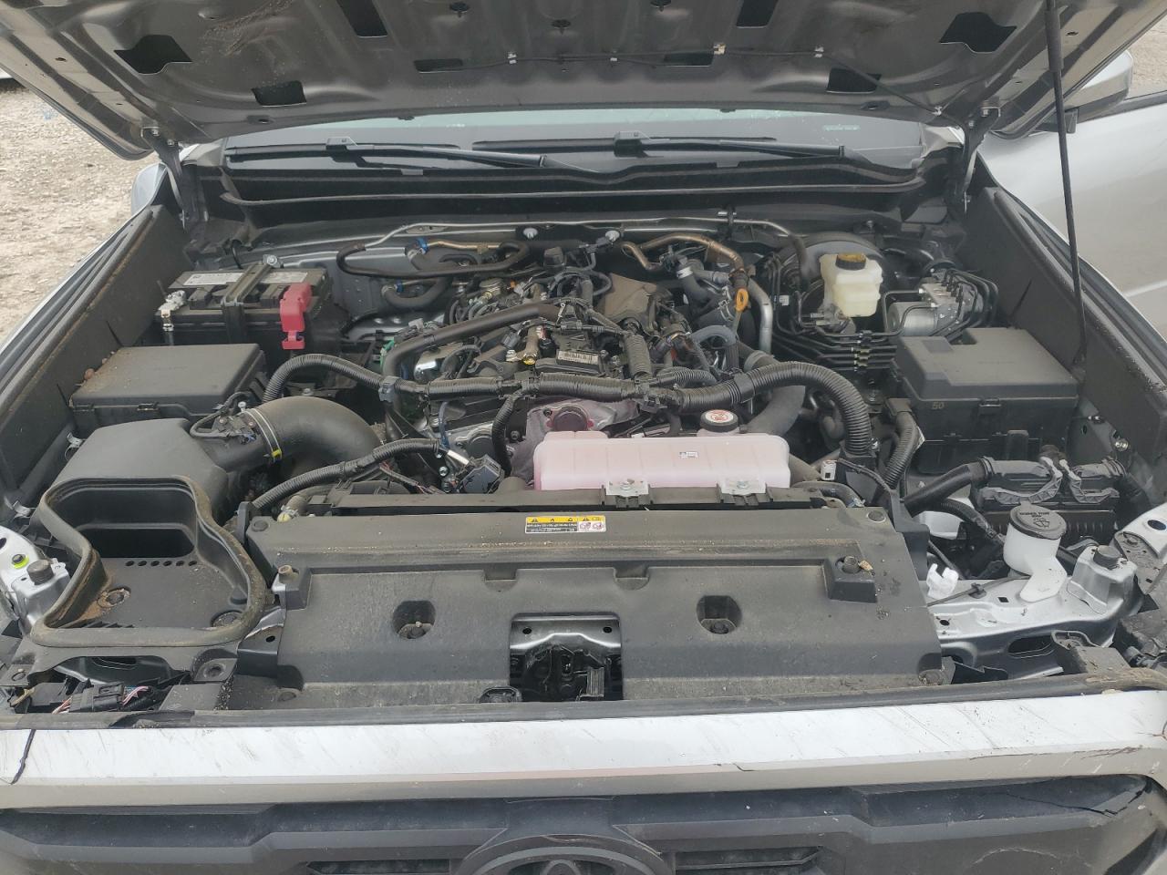 2025 TOYOTA TACOMA photo 11