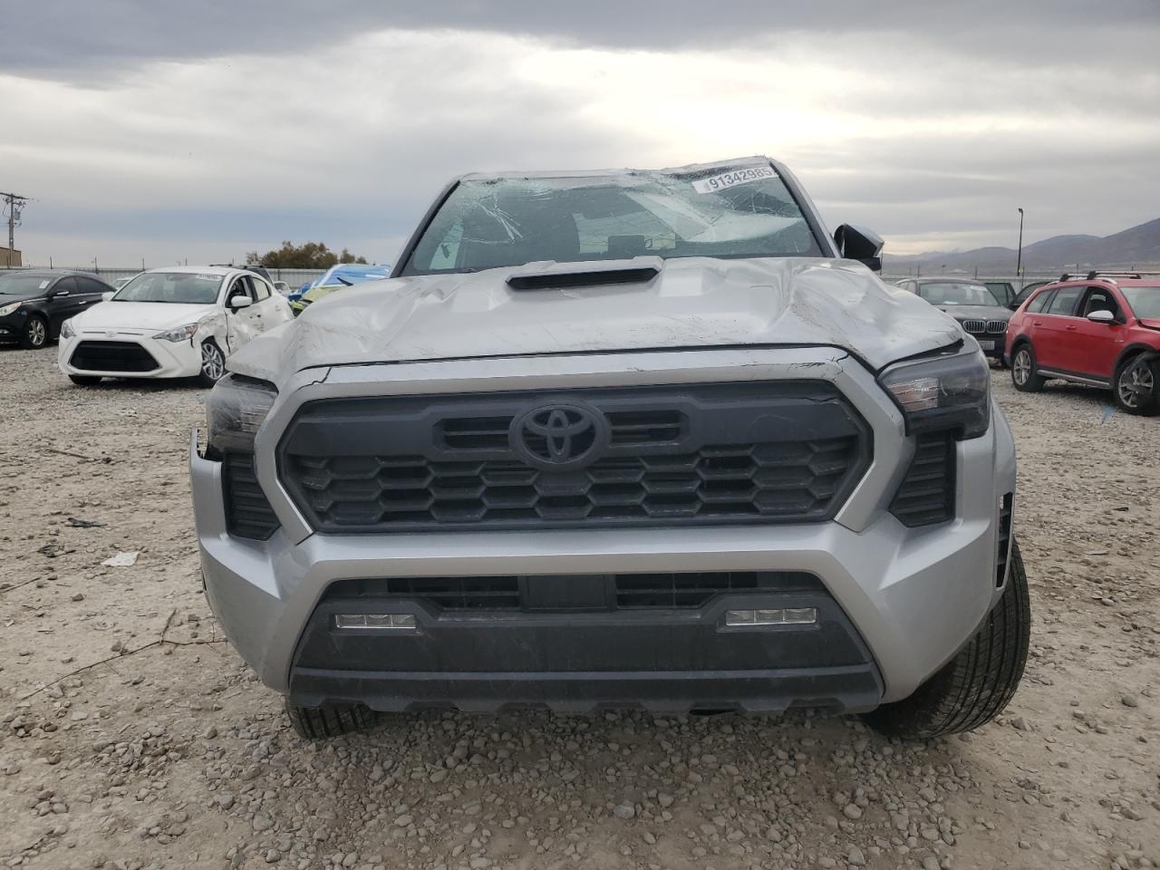 2025 TOYOTA TACOMA photo 5