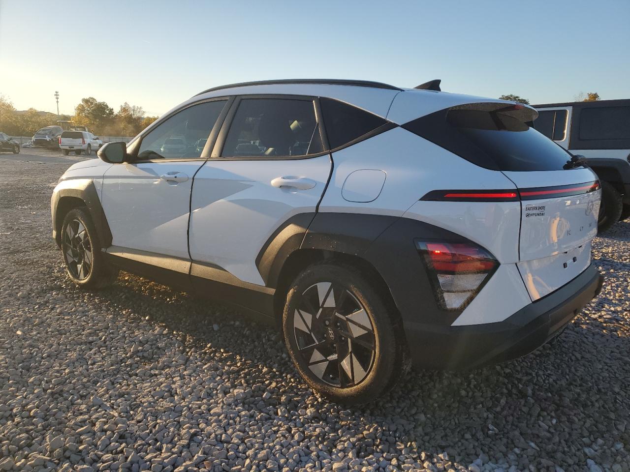 2024 HYUNDAI KONA SEL photo 2