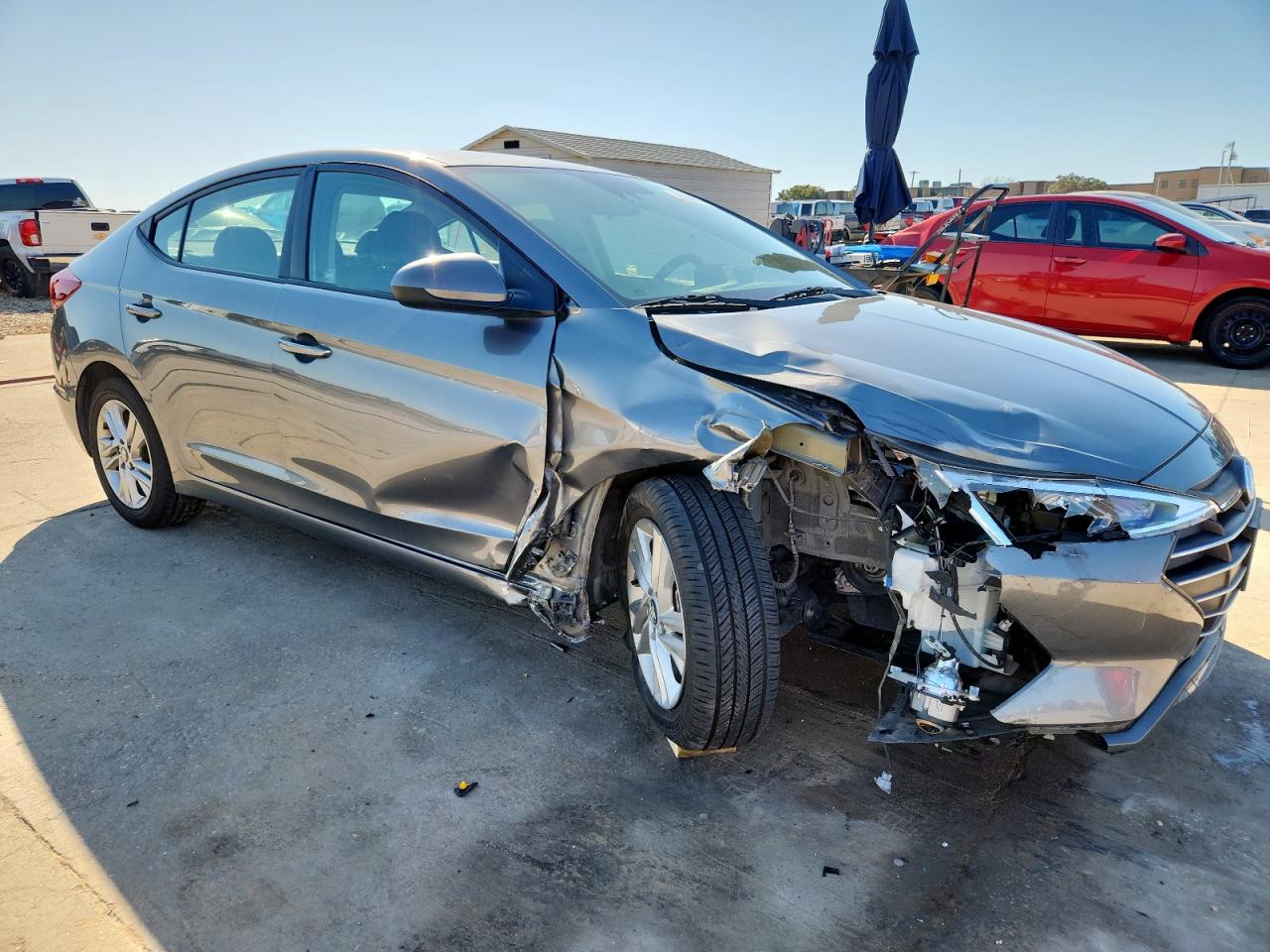 2019 HYUNDAI ELANTRA SEL photo 4