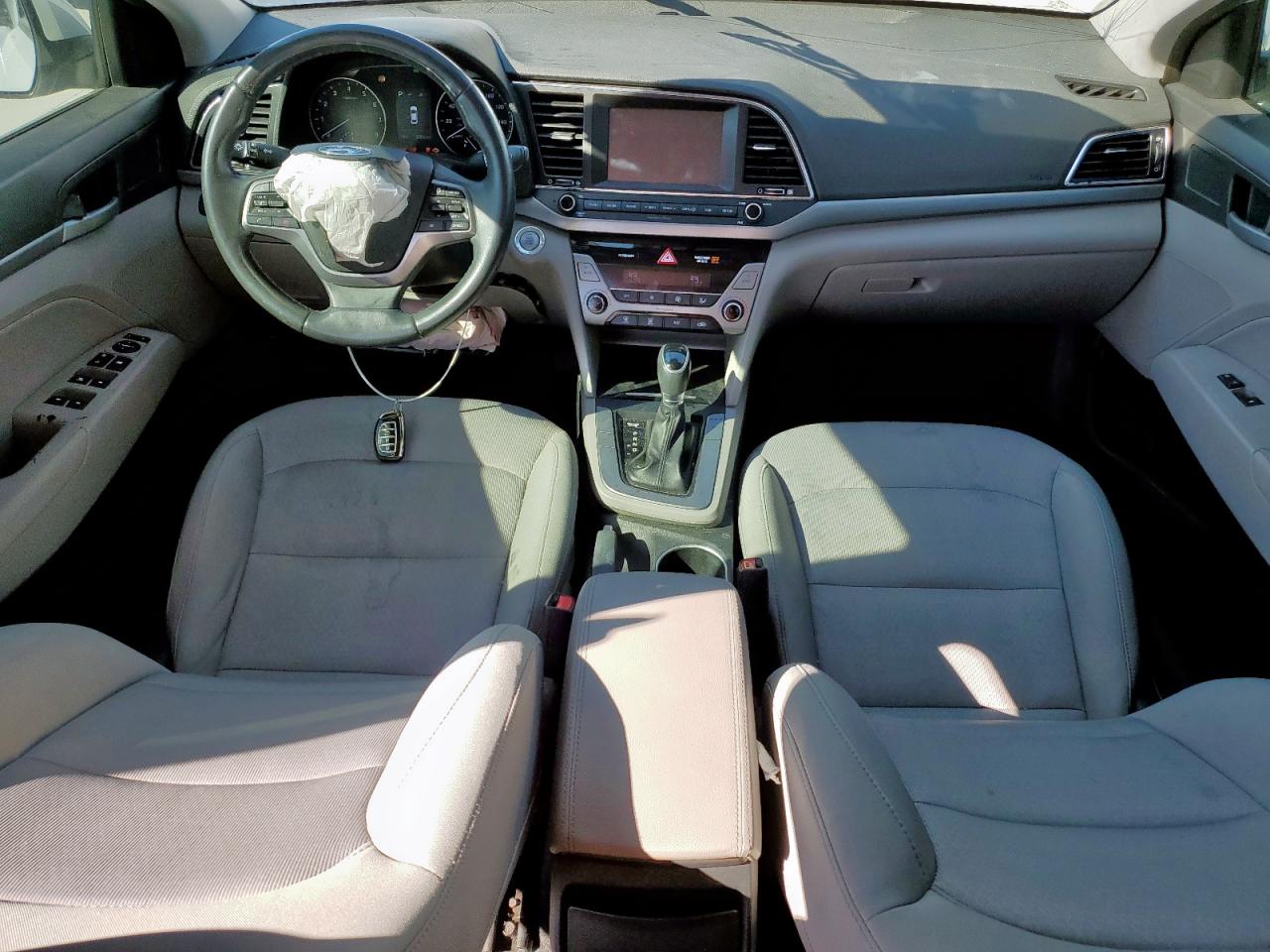 2017 HYUNDAI ELANTRA SE photo 15