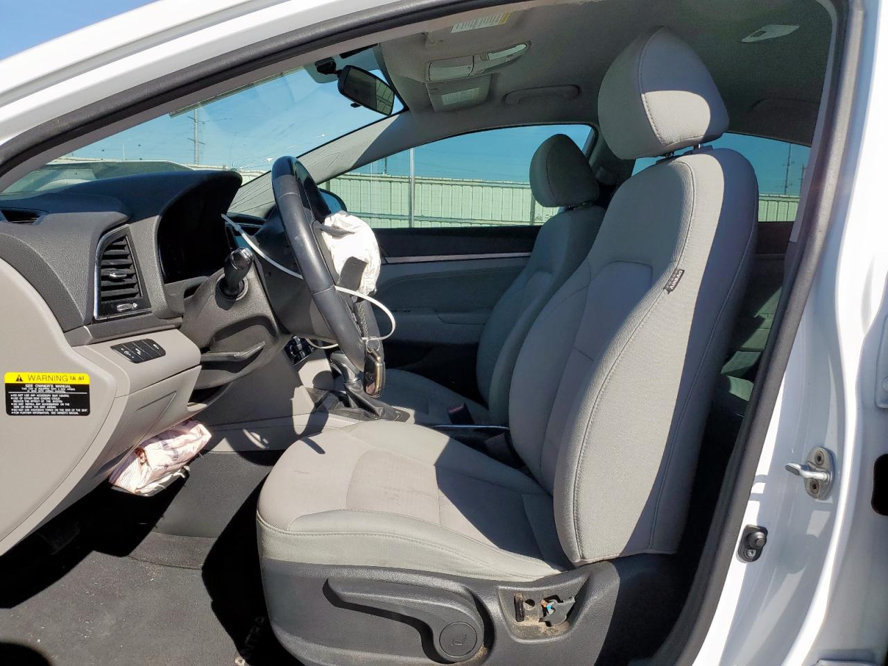 2017 HYUNDAI ELANTRA SE photo 13
