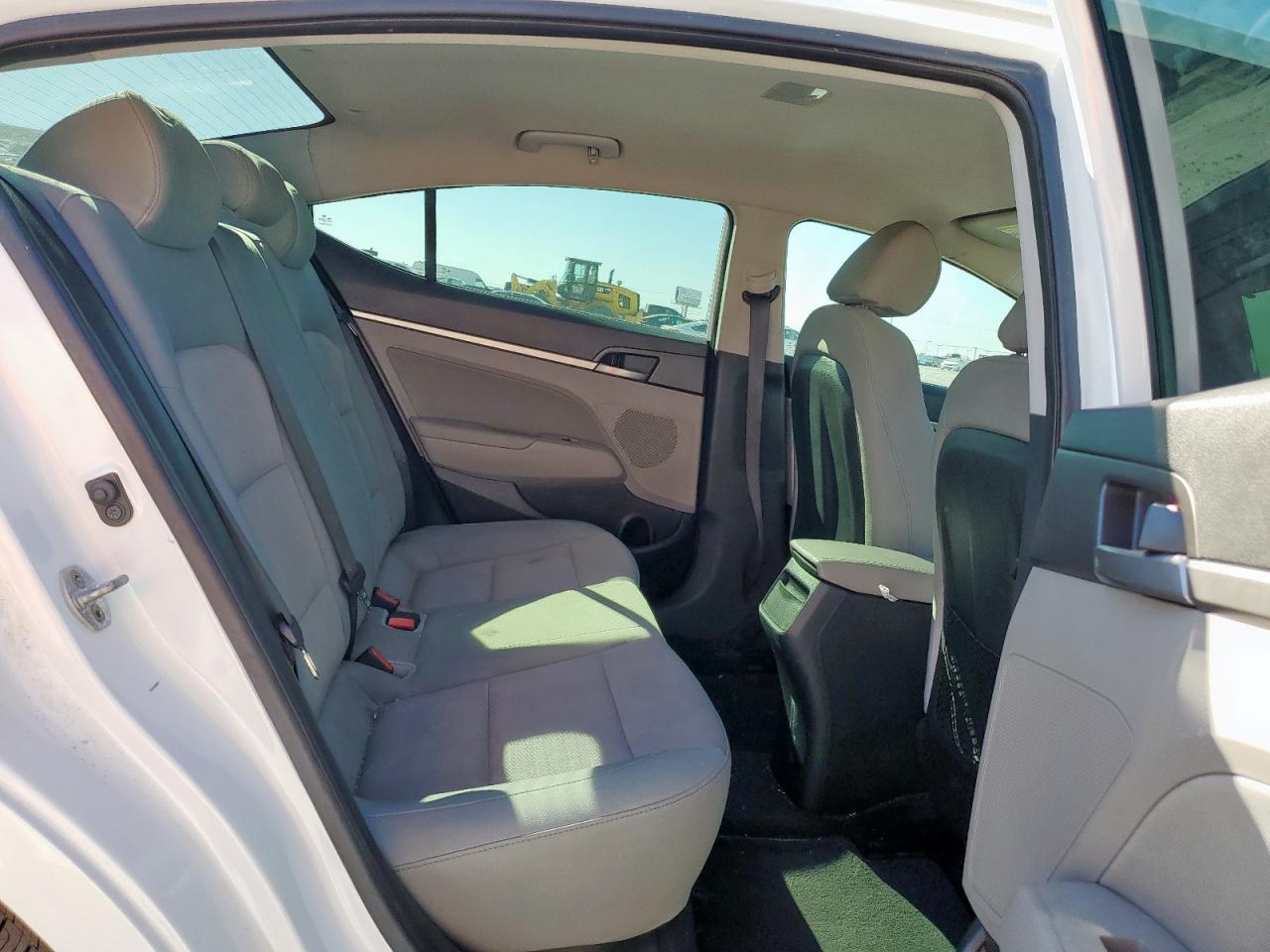 2017 HYUNDAI ELANTRA SE photo 19