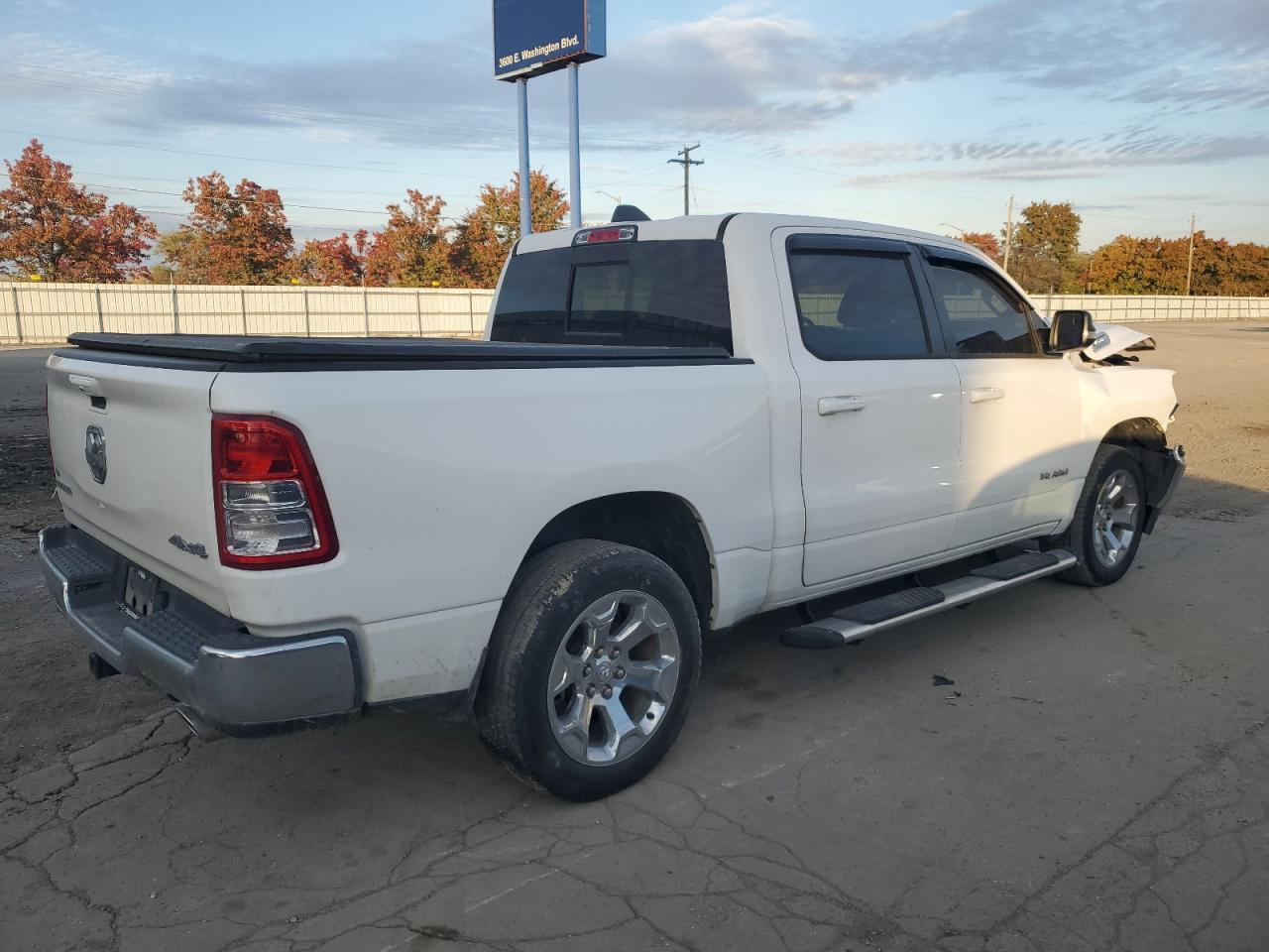 2021 RAM 1500 BIG HORN/LONE STAR photo 3