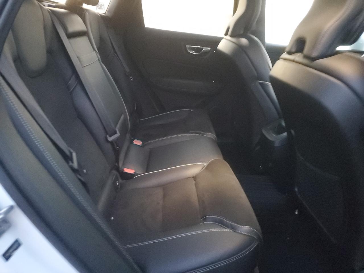 2019 VOLVO XC60 T6 R-DESIGN photo 11