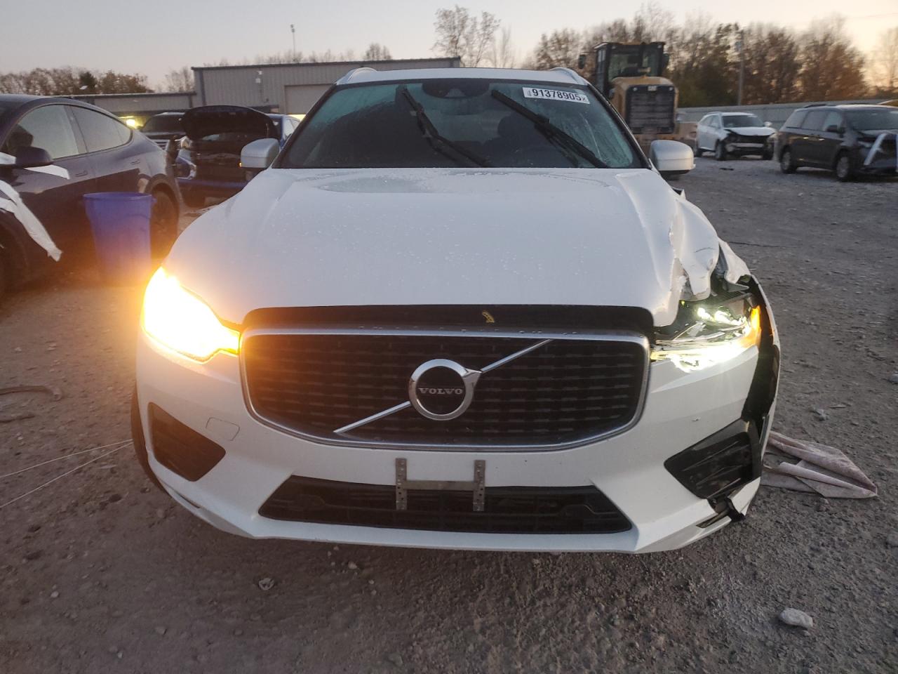 2019 VOLVO XC60 T6 R-DESIGN photo 5