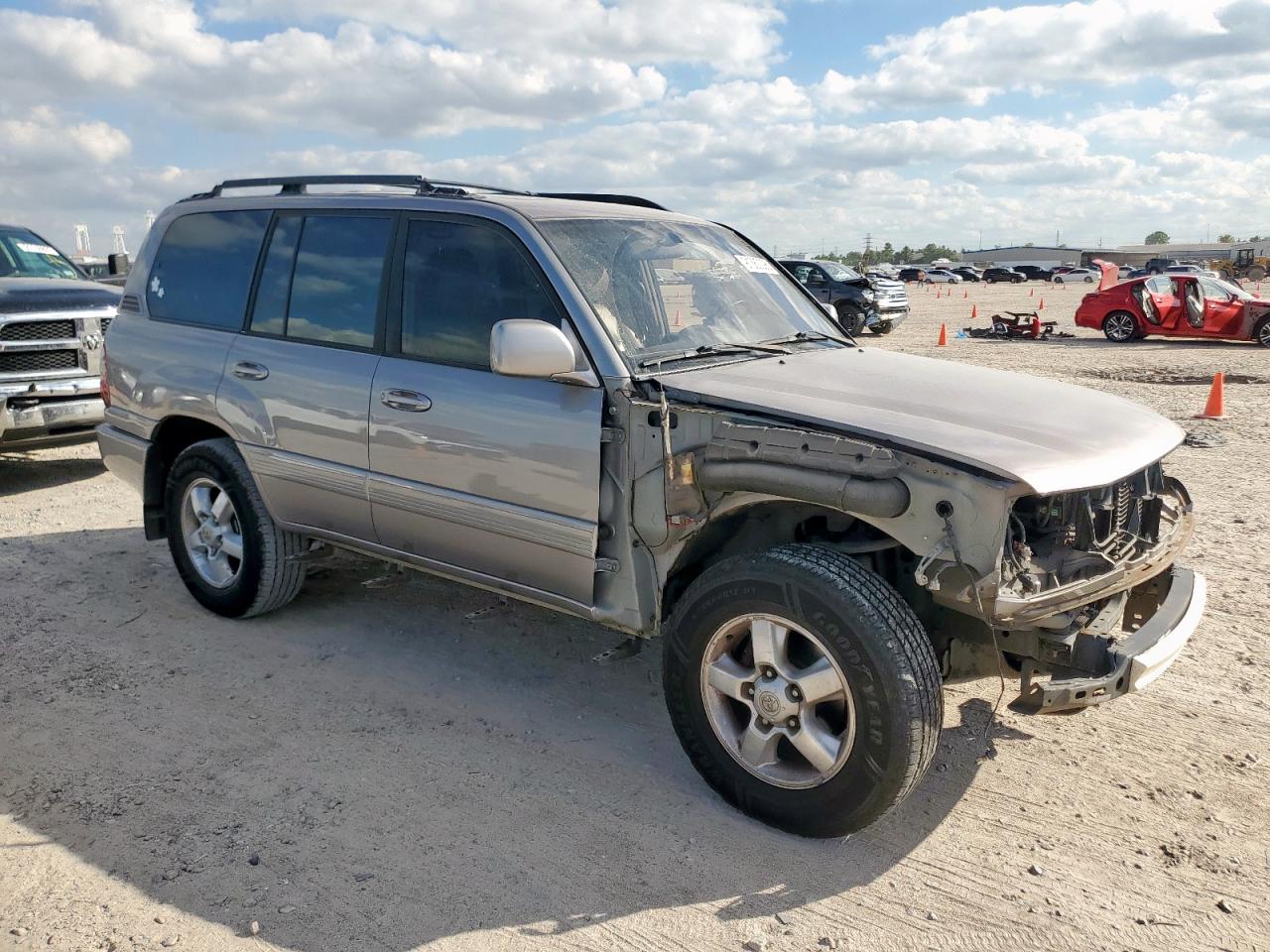 2003 TOYOTA LAND CRUISER photo 10