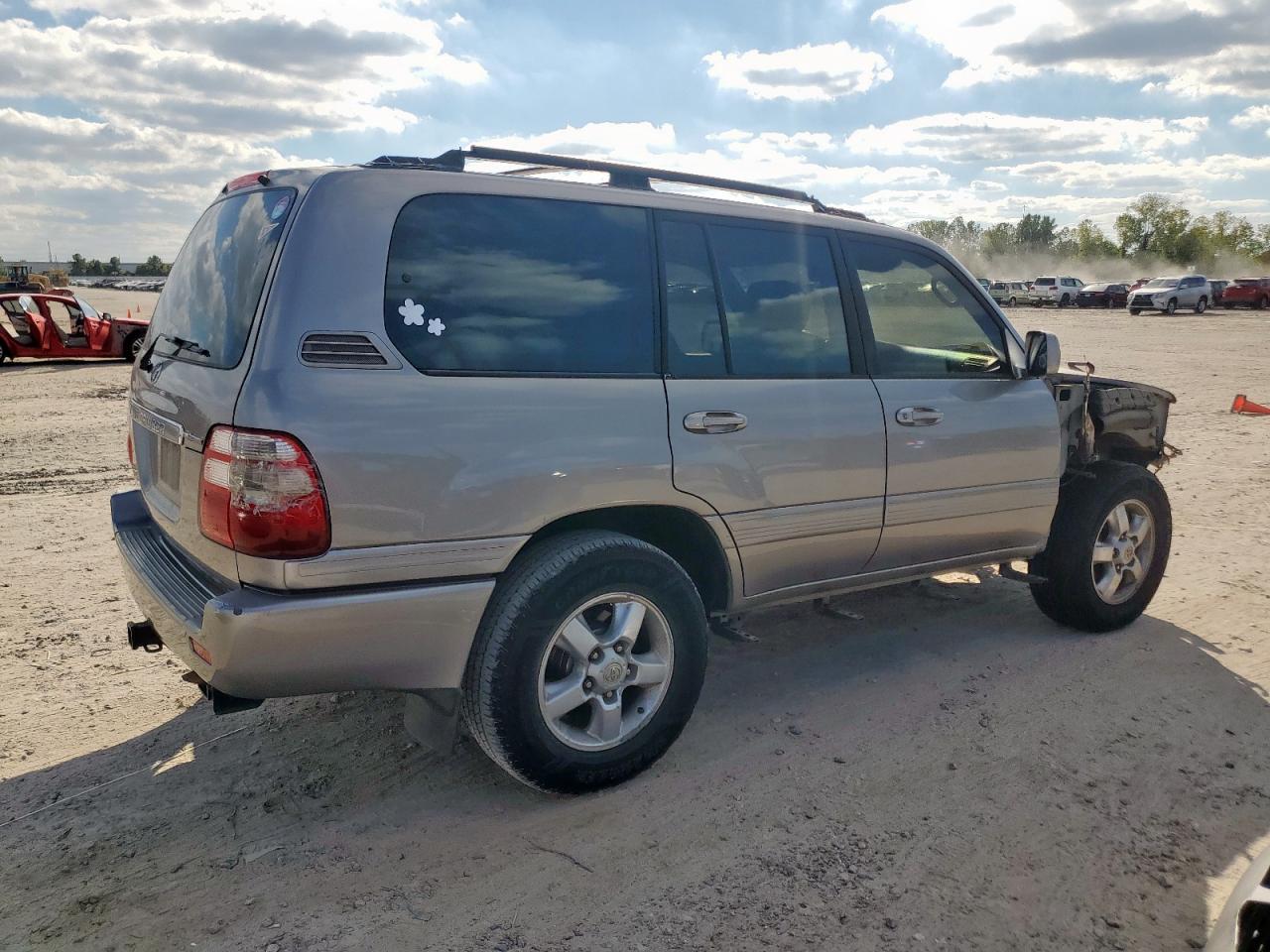 2003 TOYOTA LAND CRUISER photo 7