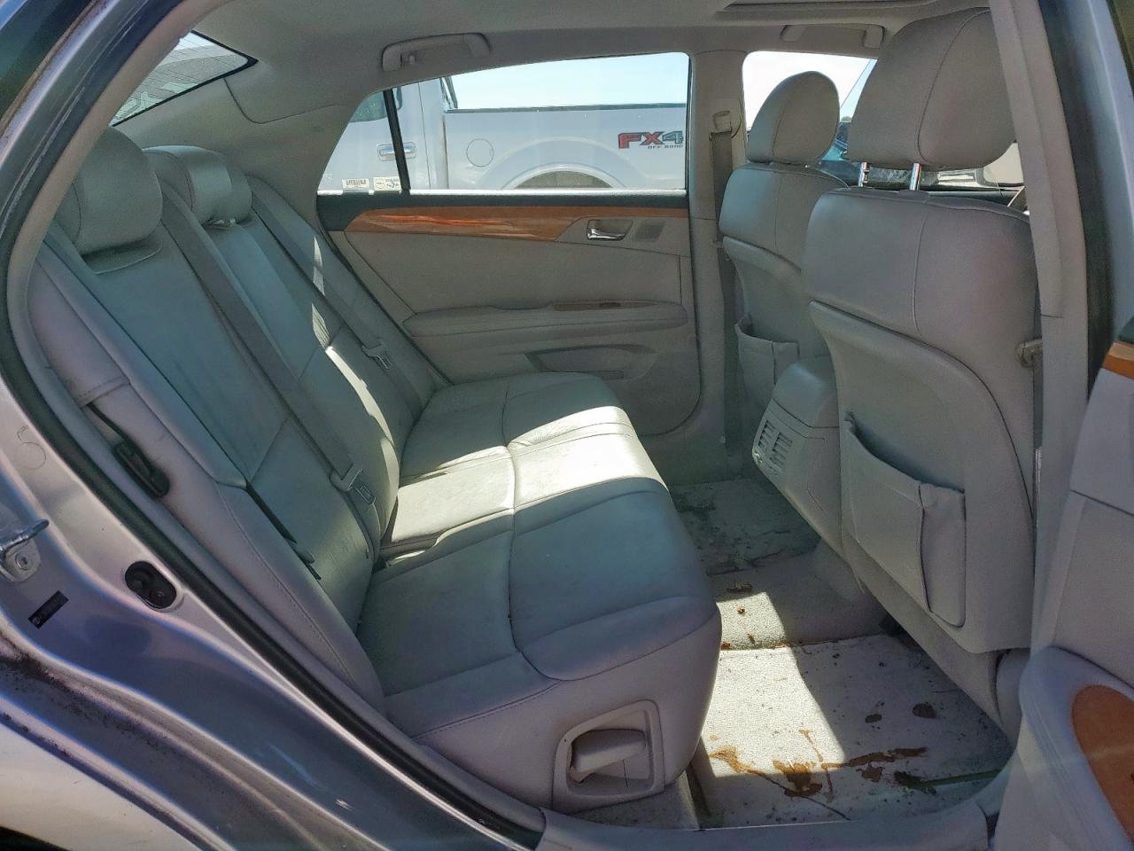 2006 TOYOTA AVALON photo 10