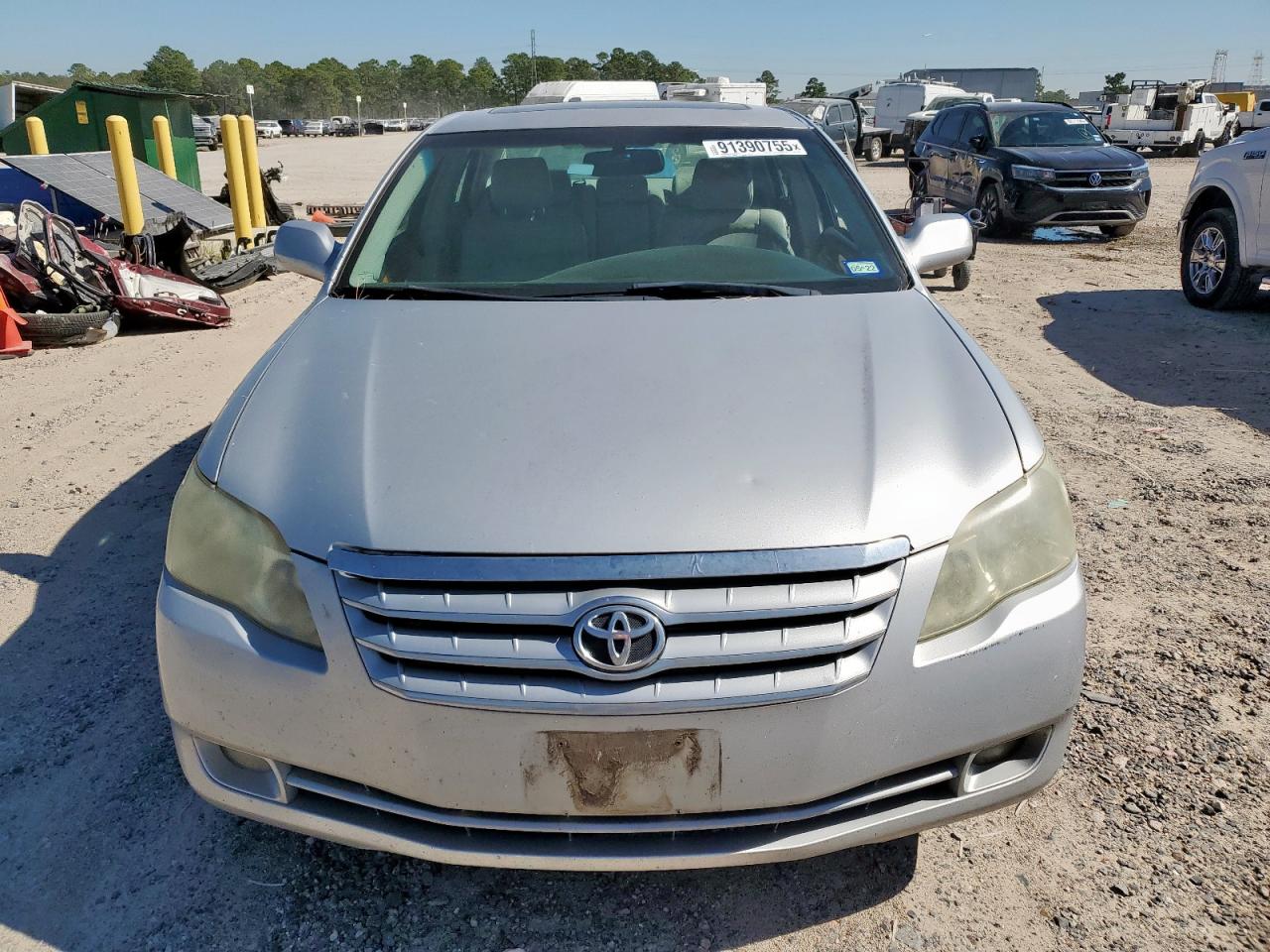 2006 TOYOTA AVALON photo 5