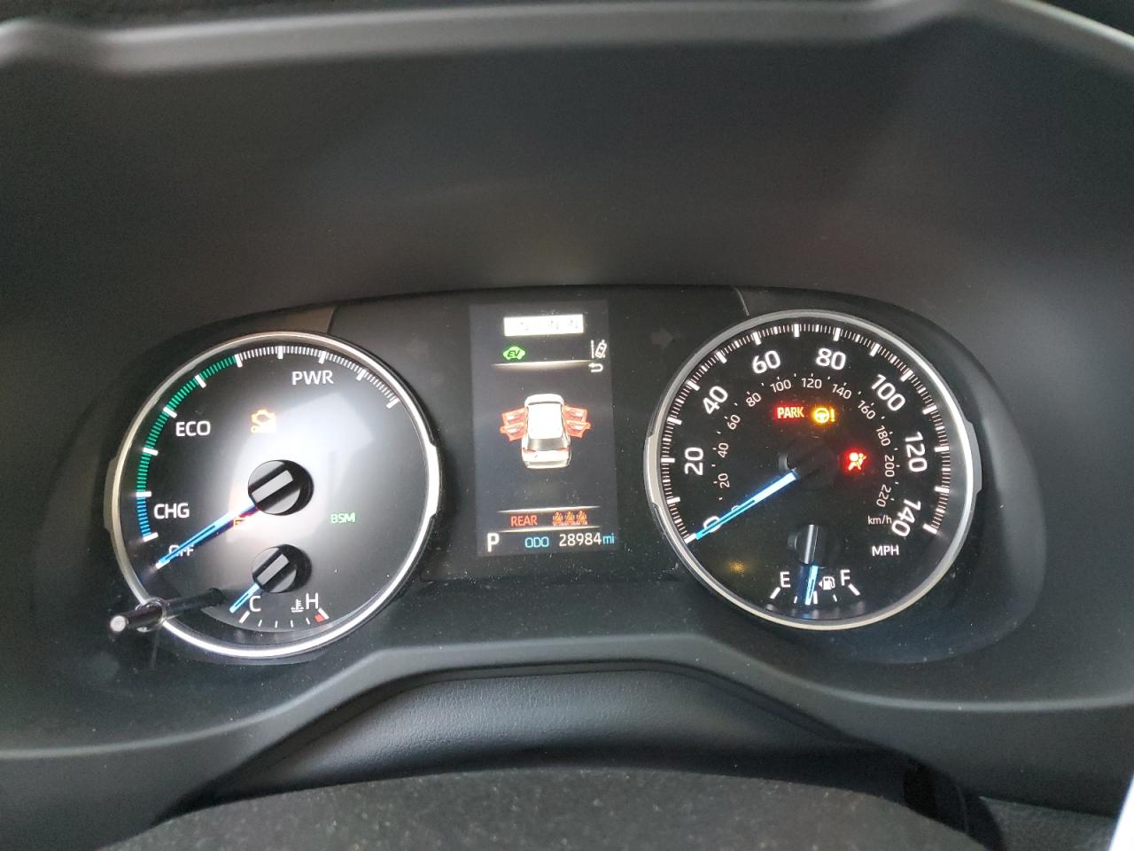 2022 TOYOTA RAV4 XLE photo 25