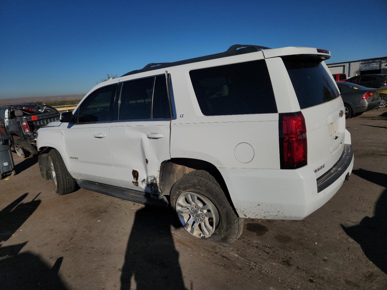 2015 CHEVROLET TAHOE K1500 LT photo 2