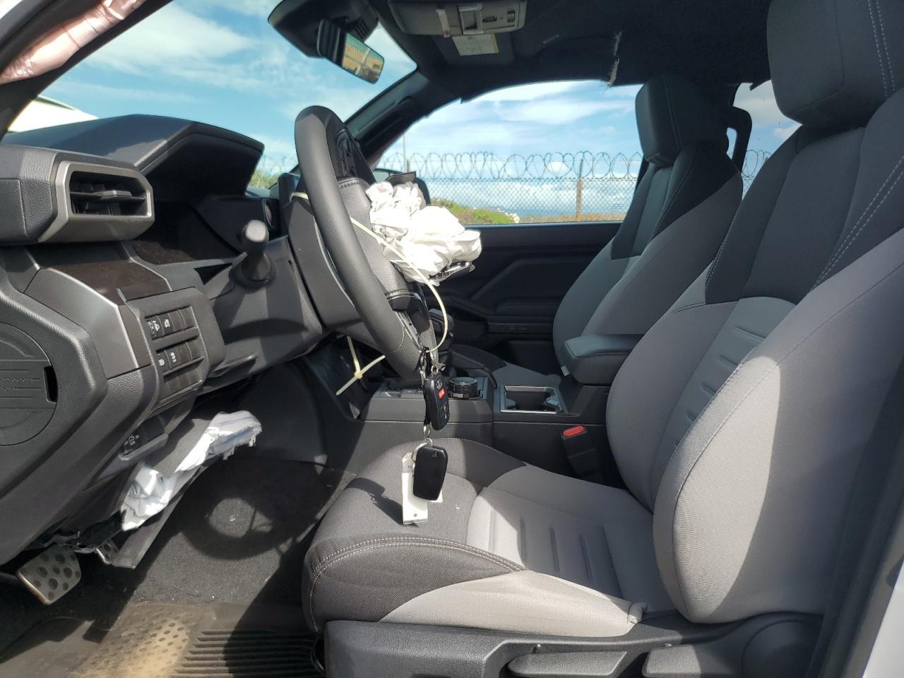 2025 TOYOTA TACOMA DOUBLE CAB photo 13