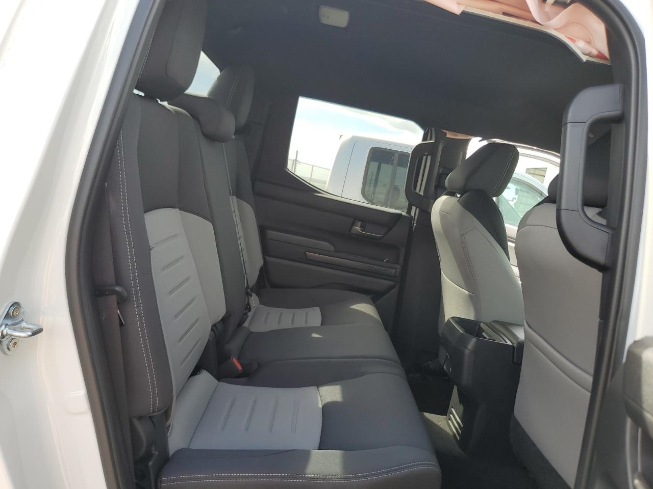 2025 TOYOTA TACOMA DOUBLE CAB photo 19