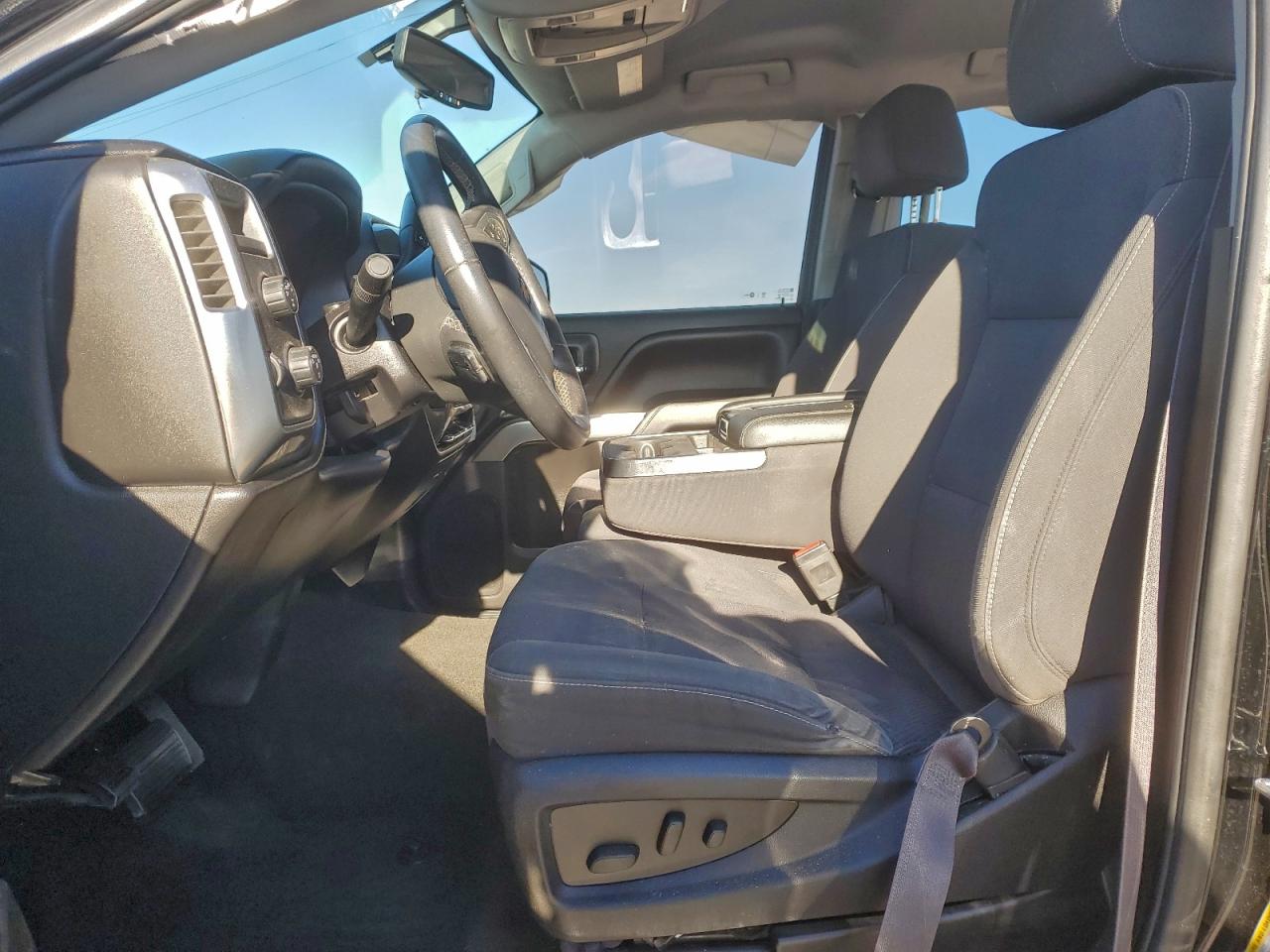 2016 CHEVROLET SILVERADO K1500 LT photo 7
