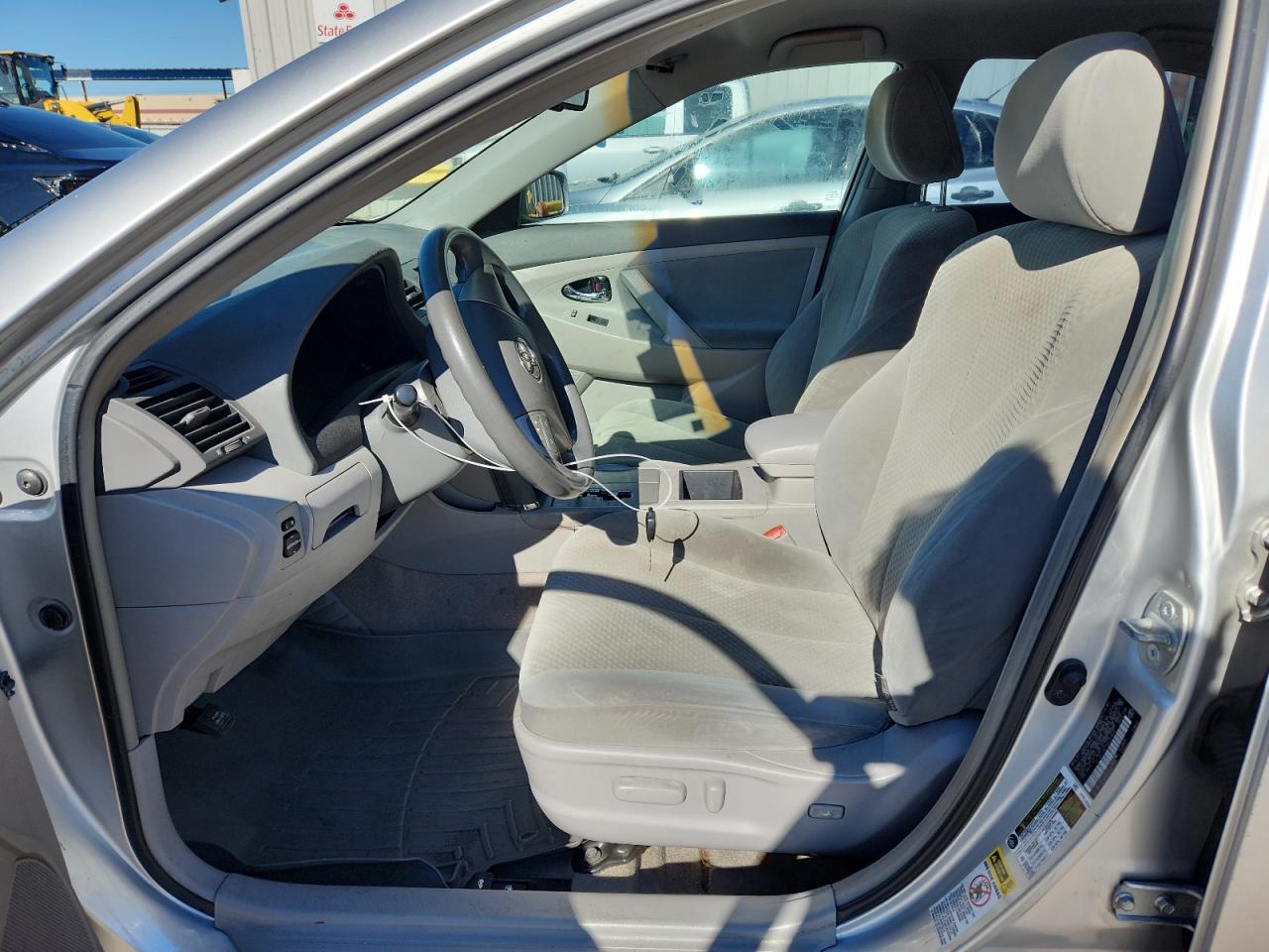 2008 TOYOTA CAMRY LE photo 13