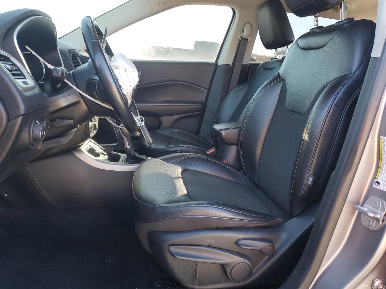 2019 JEEP COMPASS LATITUDE photo 7