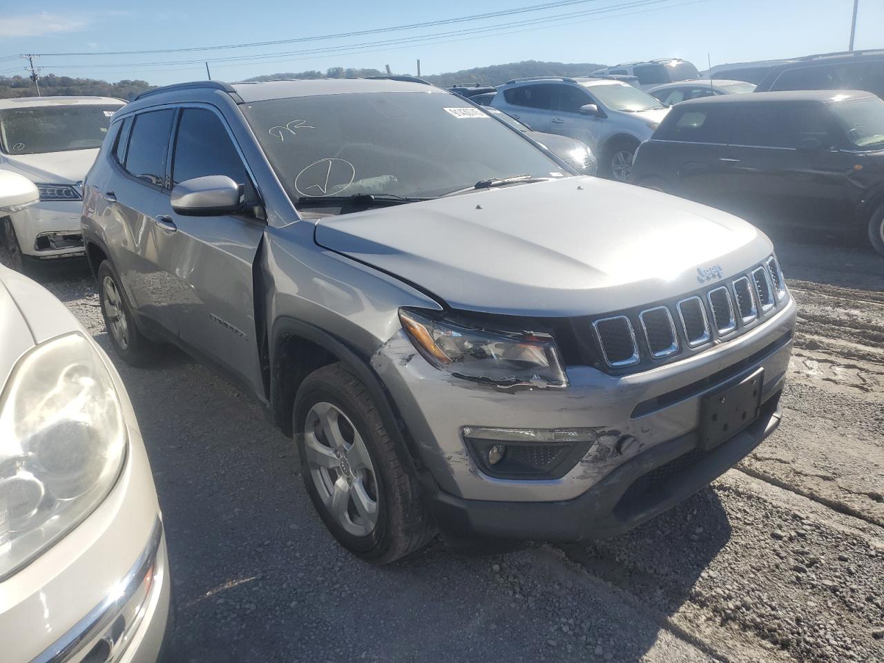2019 JEEP COMPASS LATITUDE photo 4
