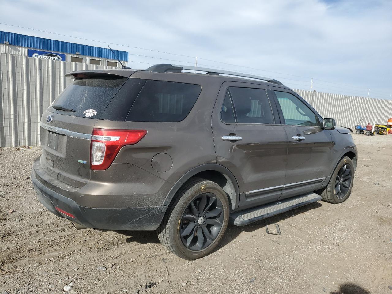 2015 FORD EXPLORER XLT photo 5