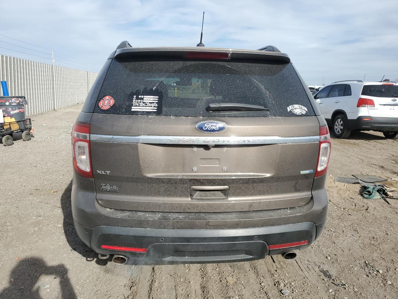 2015 FORD EXPLORER XLT photo 11