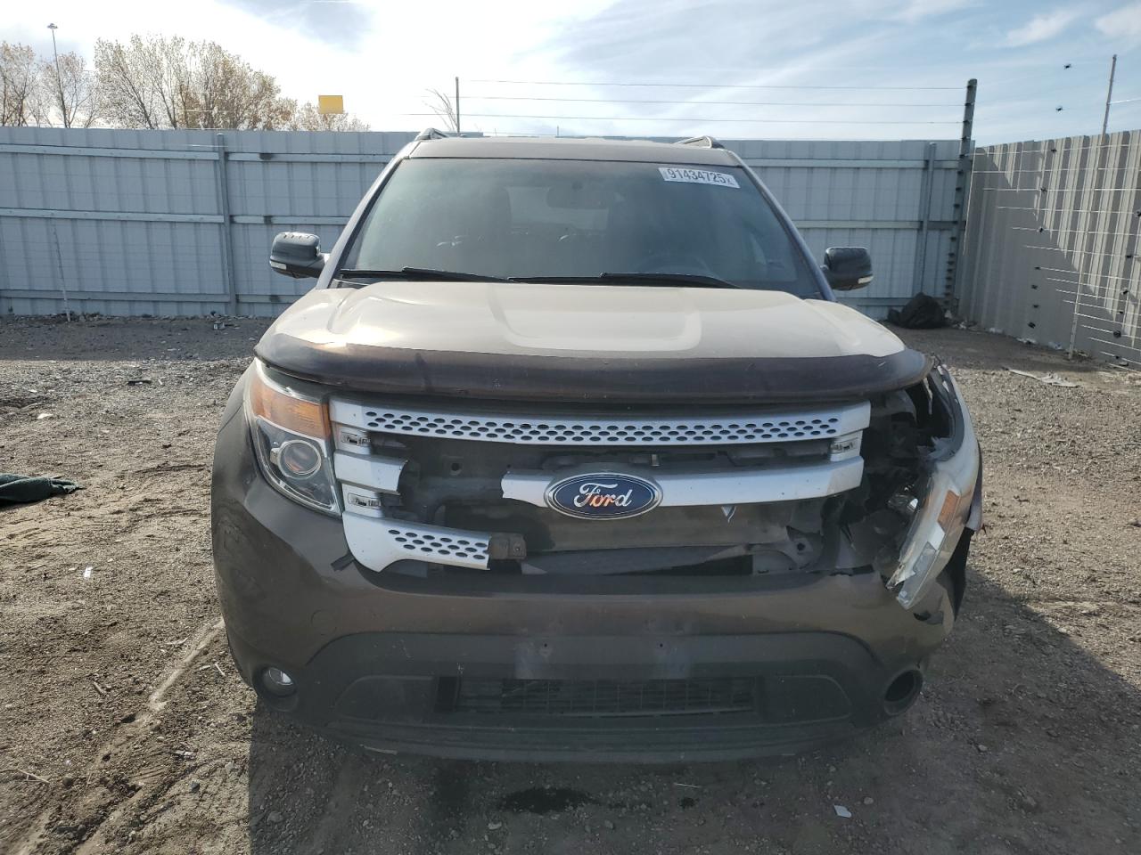 2015 FORD EXPLORER XLT photo 9