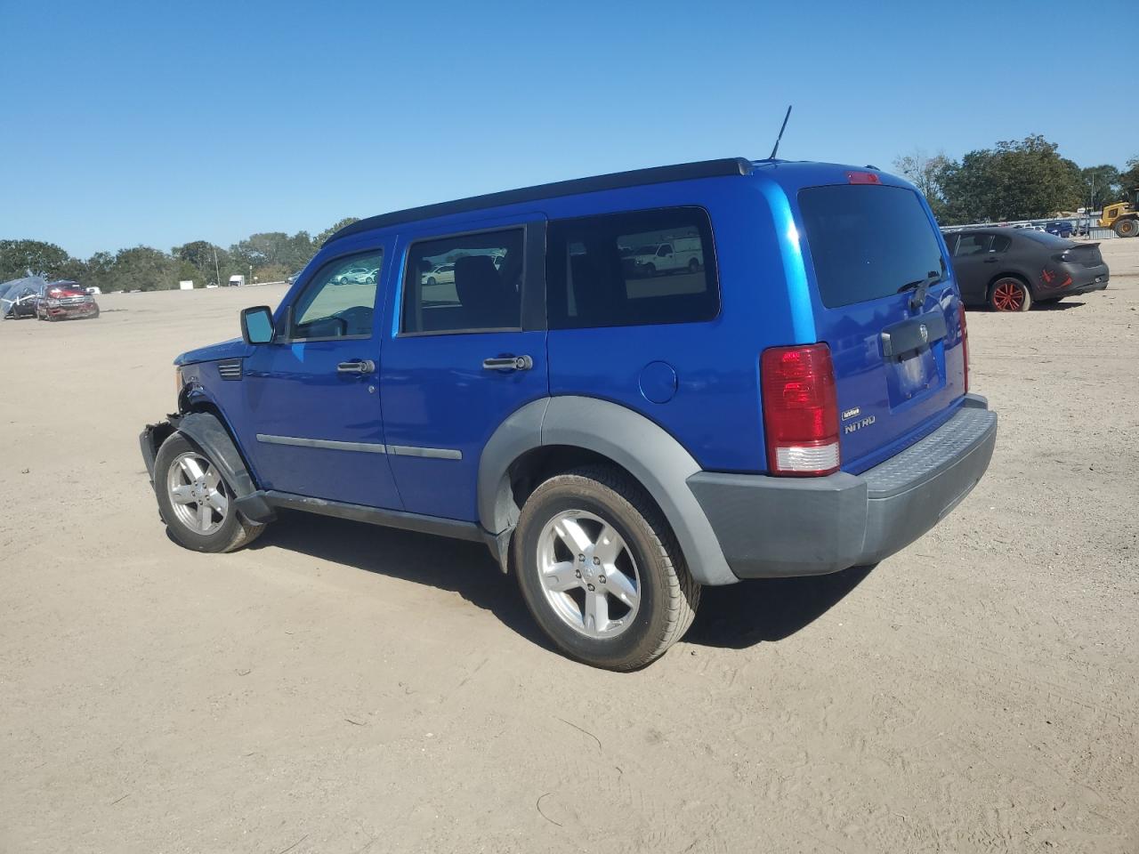 2007 DODGE NITRO SXT photo 3
