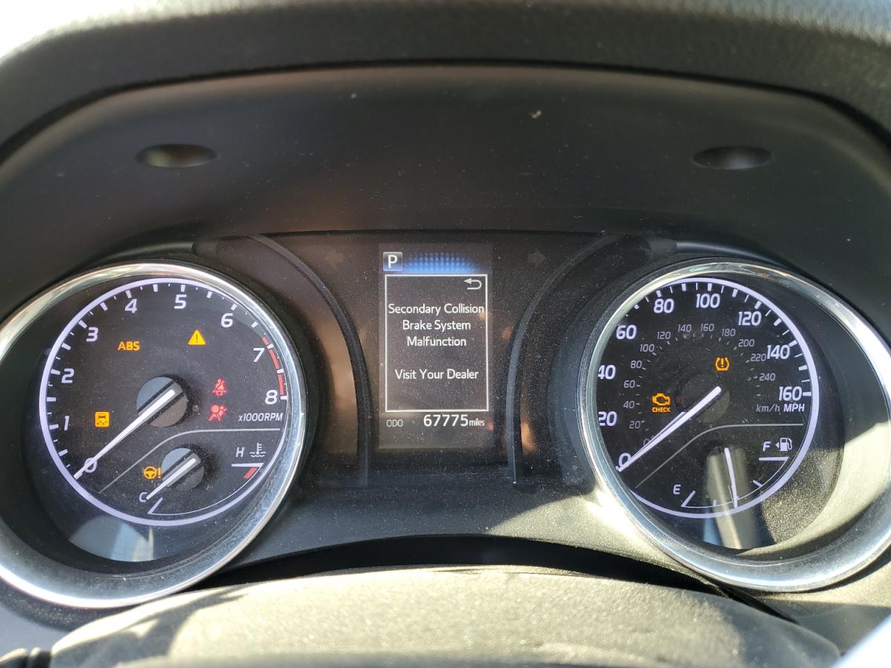 2019 TOYOTA CAMRY SE photo 25