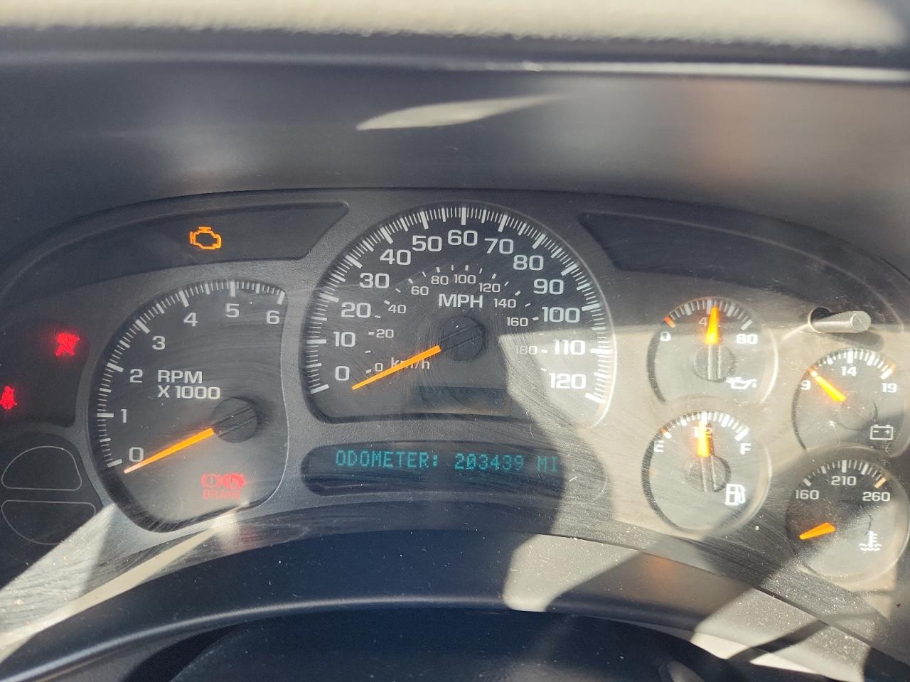 2004 CHEVROLET AVALANCHE K1500 photo 9