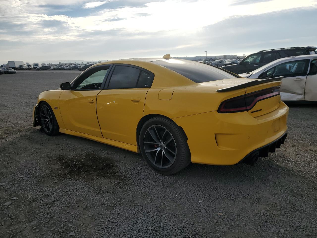 2017 DODGE CHARGER photo 2