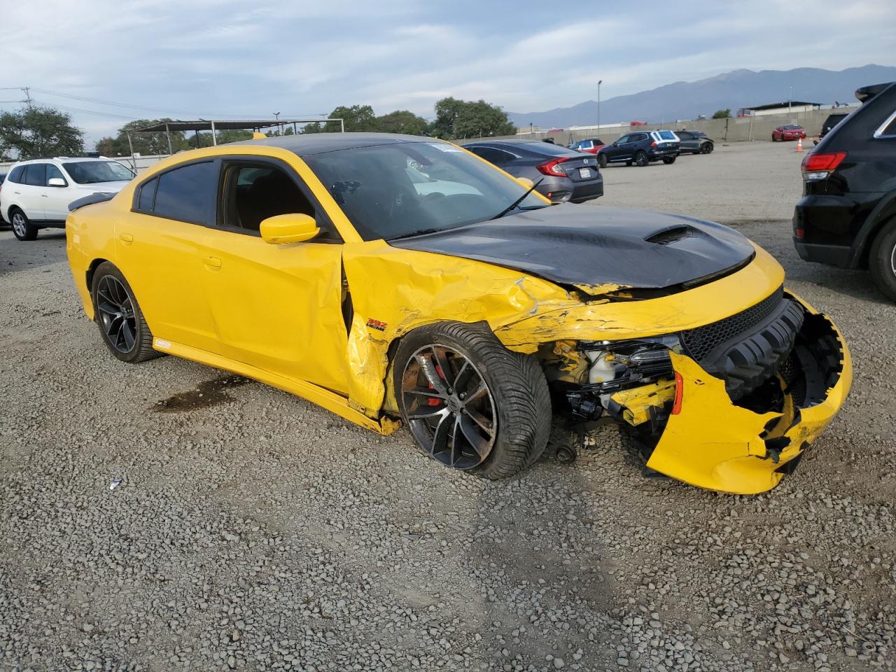 2017 DODGE CHARGER photo 4