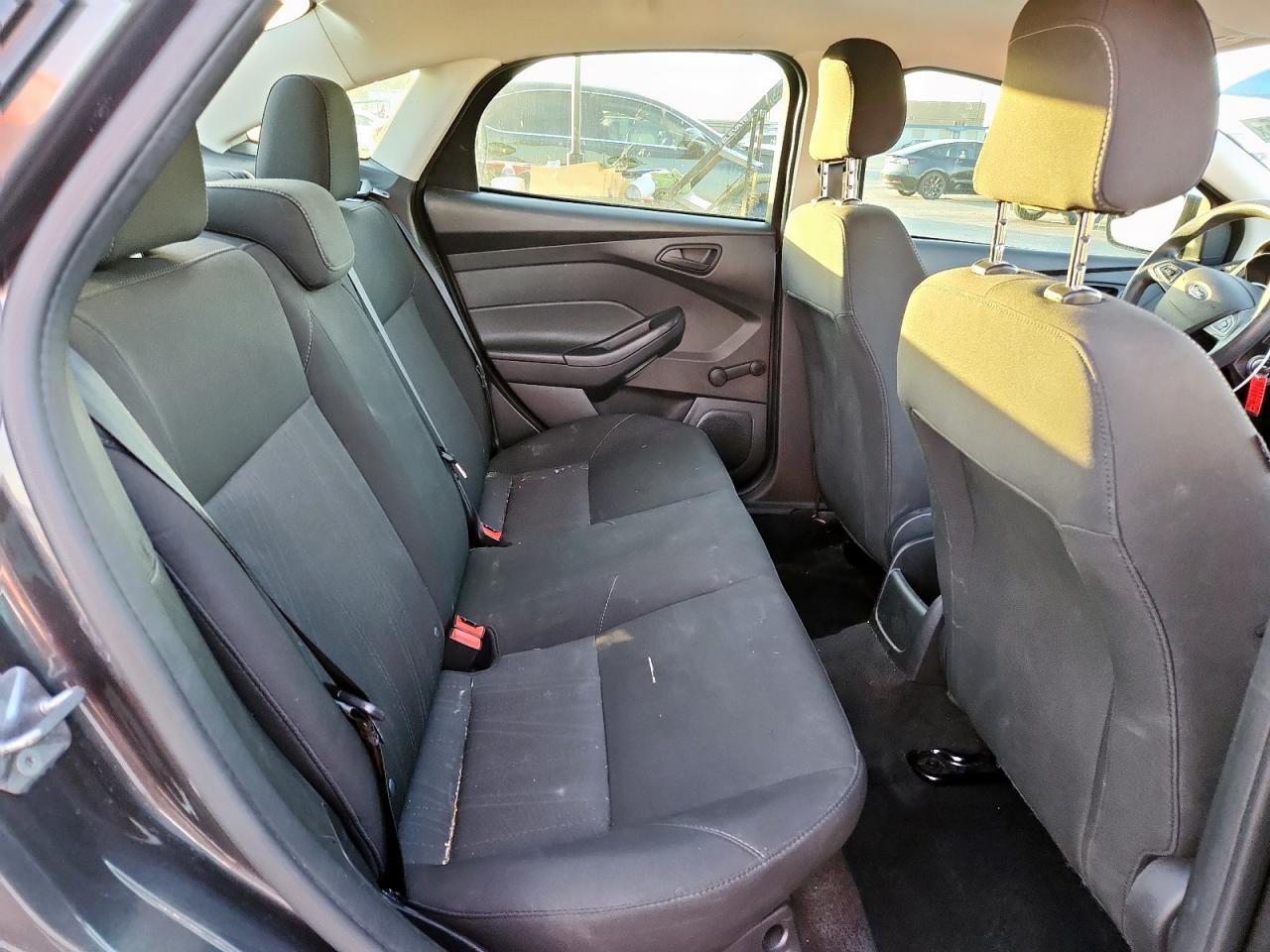 2017 FORD FOCUS S photo 10