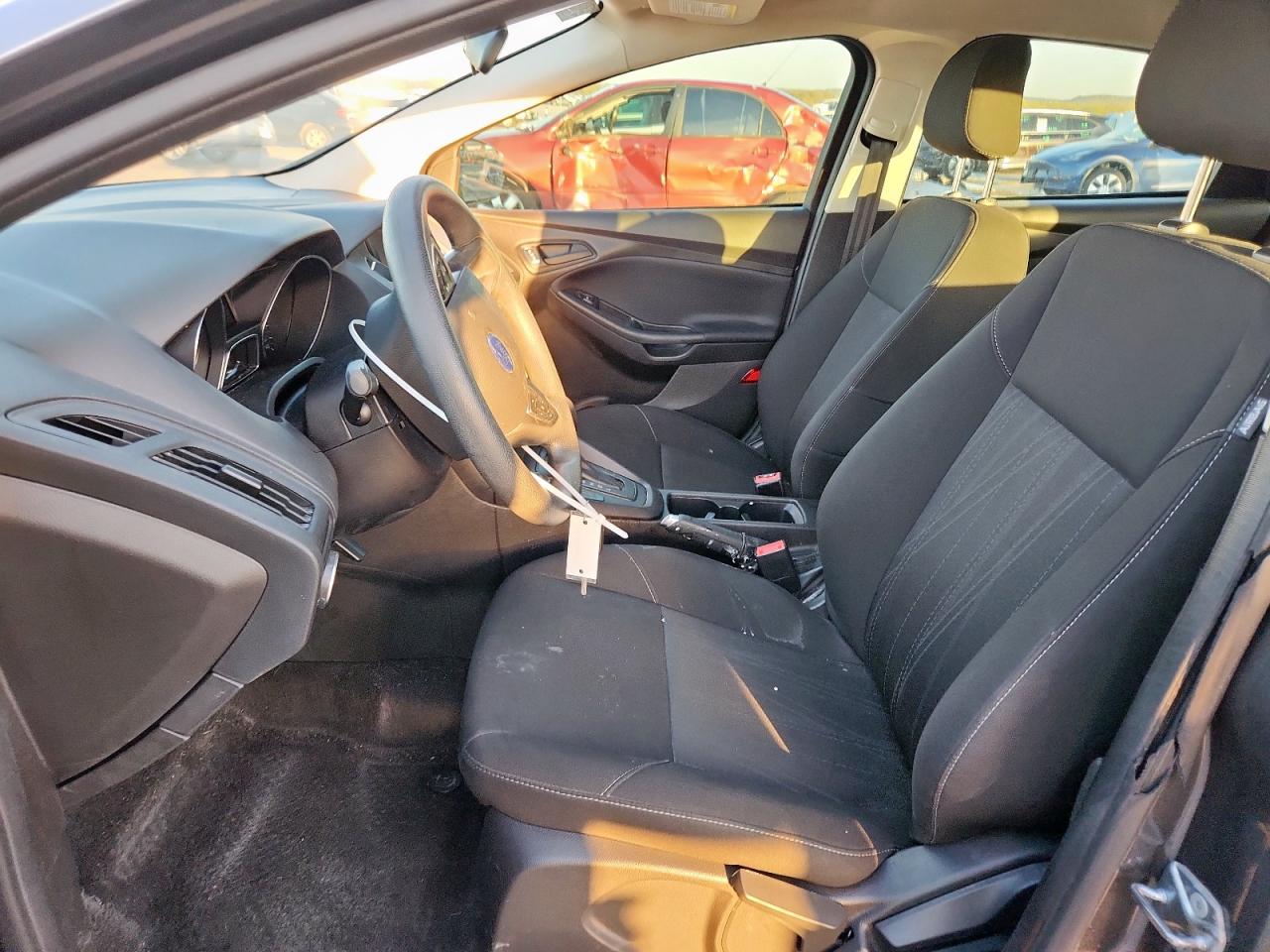 2017 FORD FOCUS S photo 7