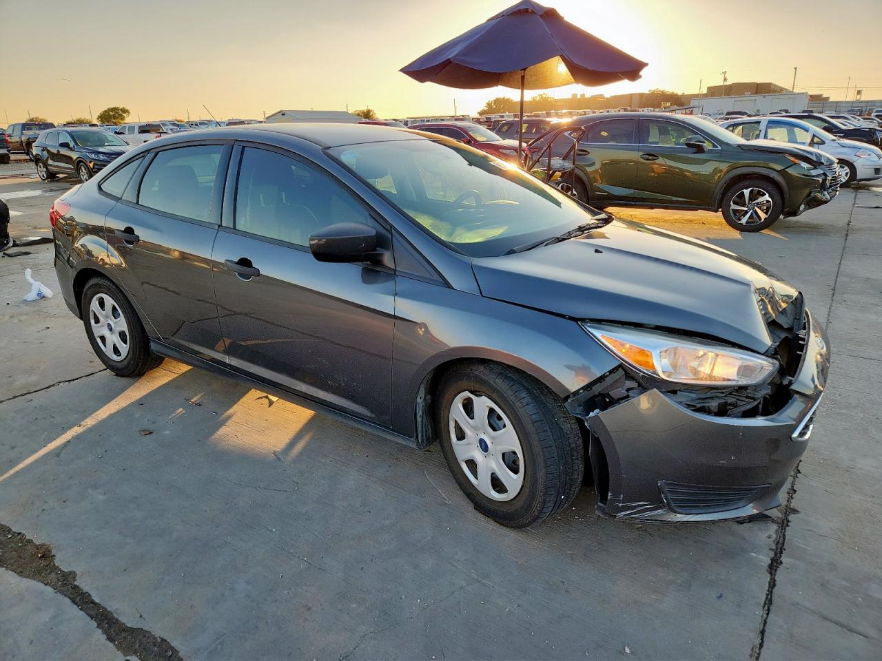 2017 FORD FOCUS S photo 4